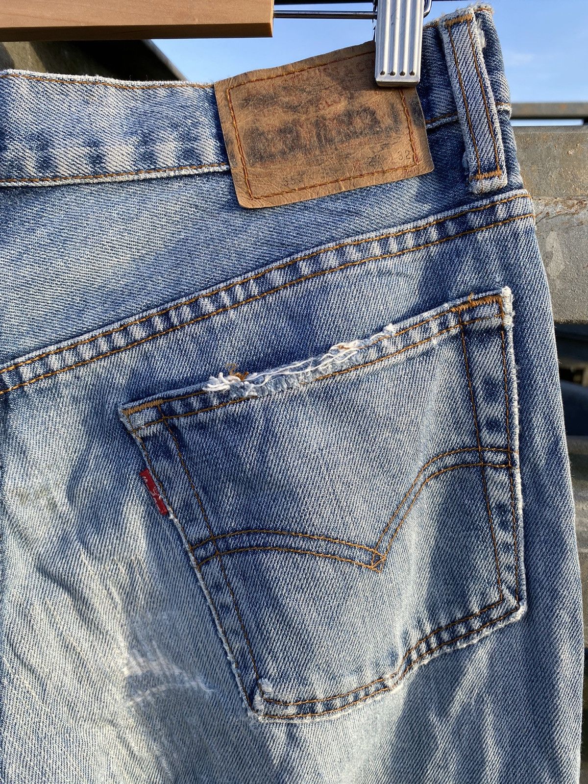 Levi's Vintage THRASHED LEVIS 553 Blue Distressed Jeans Size US 30 / EU 46 - 7 Thumbnail