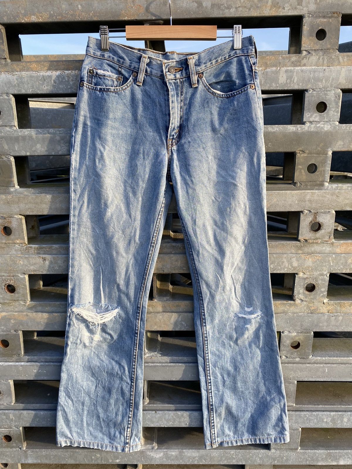 Levi's Vintage THRASHED LEVIS 553 Blue Distressed Jeans Size US 30 / EU 46 - 1 Thumbnail