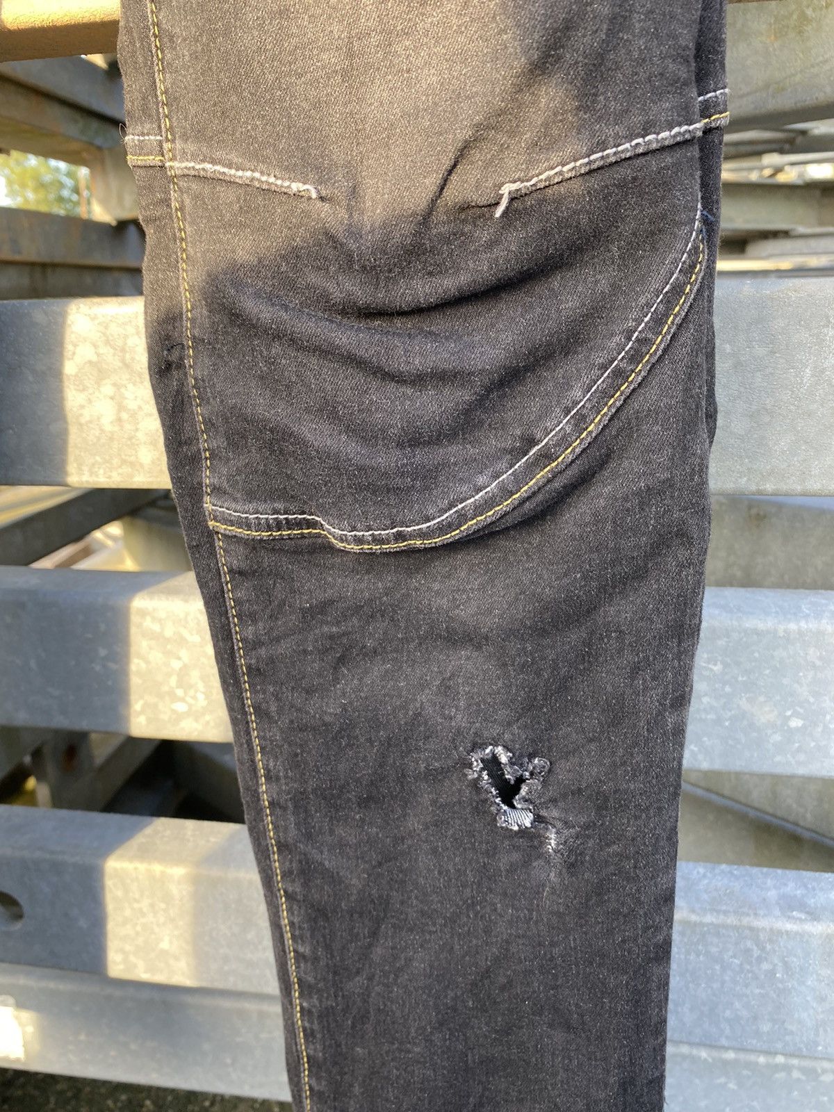 Japanese Brand THRASHED MOTO CENTRIC Biker Denim Pants Size US 34 / EU 50 - 6 Thumbnail