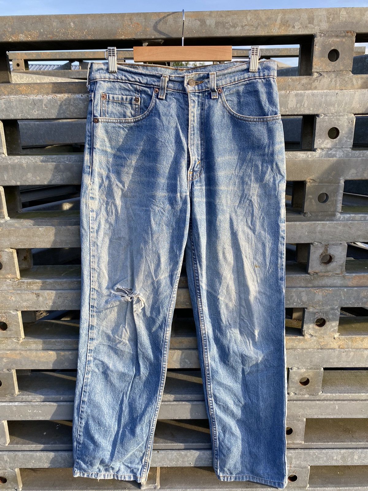 Levi's Vintage THRASHED LEVIS 501 Blue Distressed Denim Size US 30 / EU 46 - 1 Thumbnail