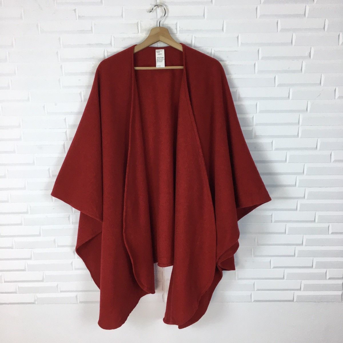 Other Unbrand Red Capes Free Size Size US L / EU 52-54 / 3 - 2 Thumbnail