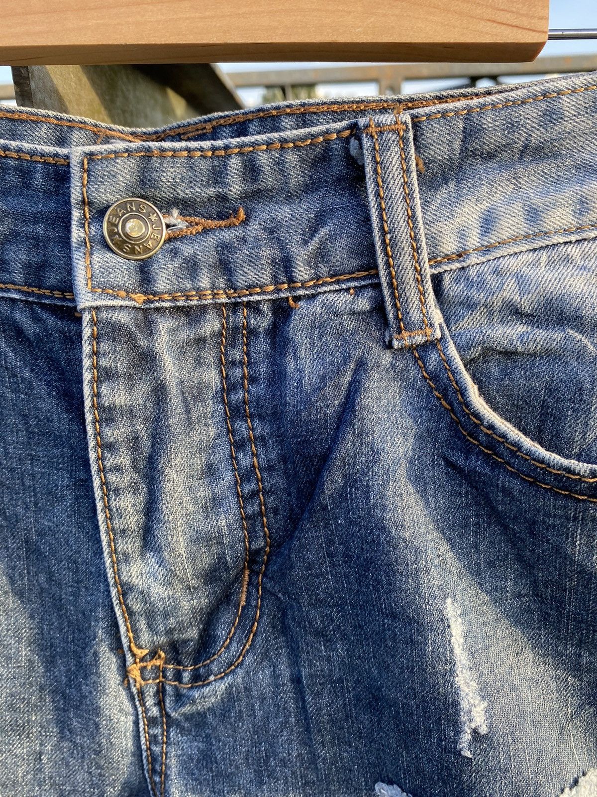 Dsquared2 Vintage Dsquared THRASHED Distressed Denim Jeans Size US 30 / EU 46 - 4 Thumbnail
