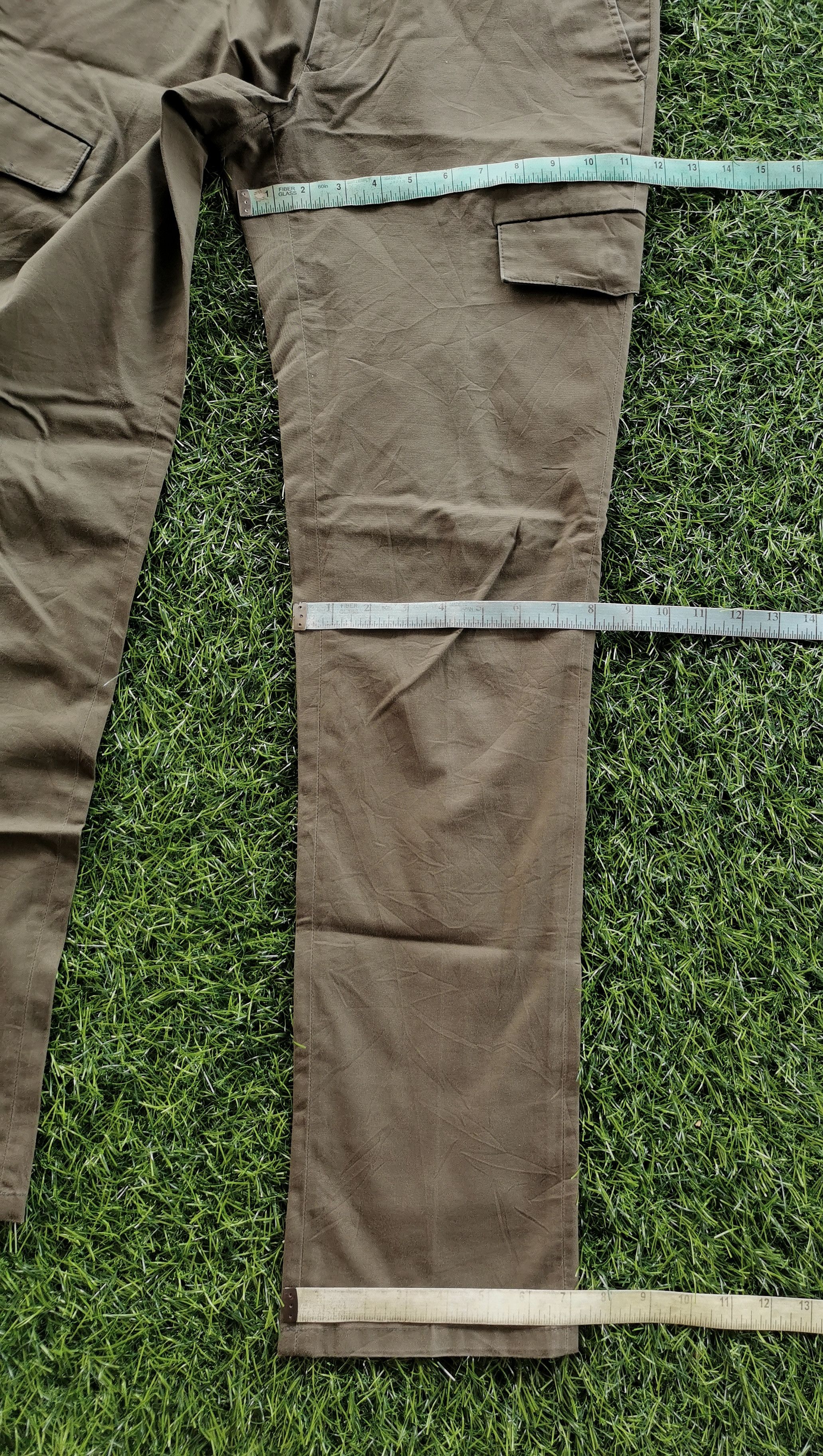 Burberry × Vintage Burberry Slim Fit Cargo Pants Size US 32 / EU 48 - 9 Thumbnail