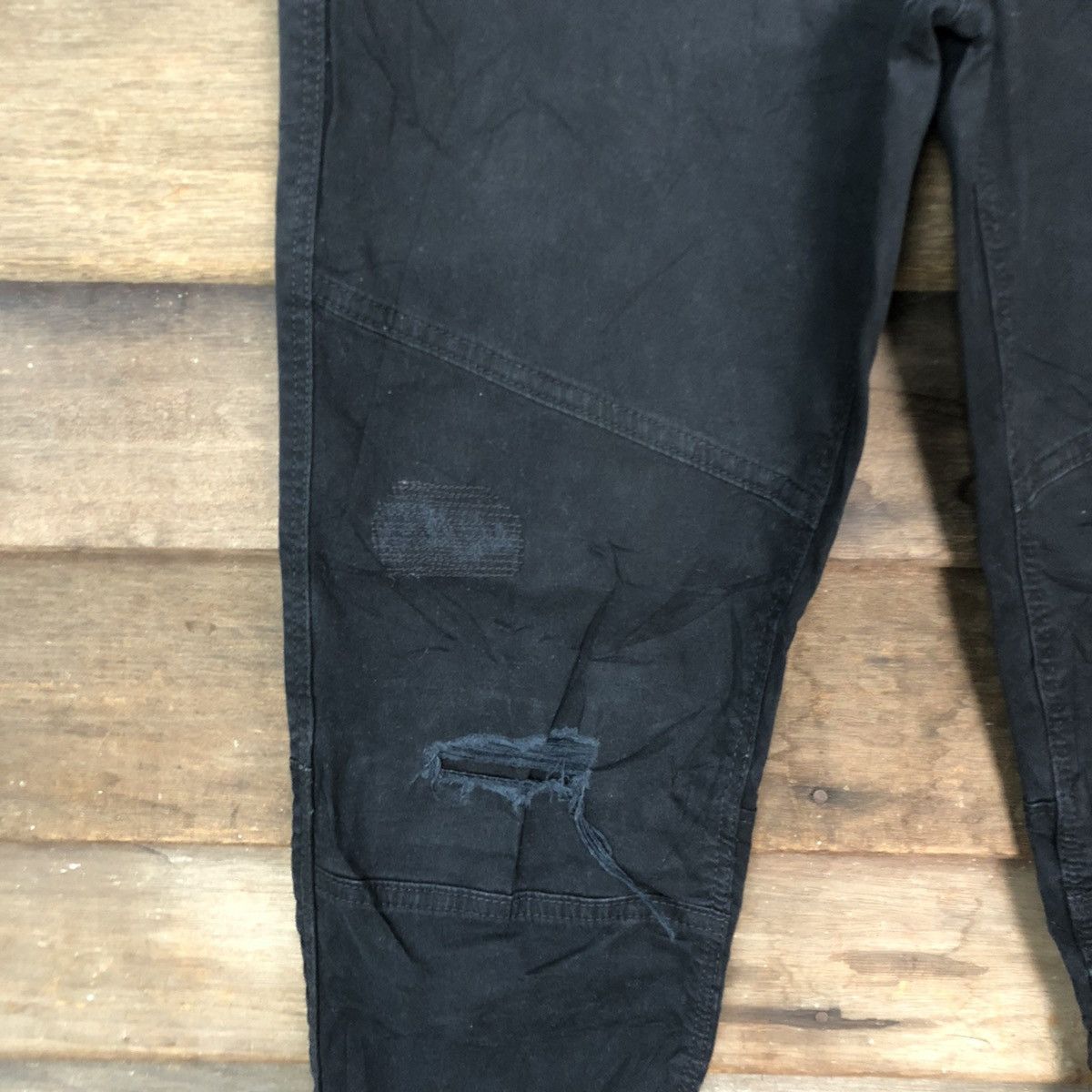 Japanese Brand DLL Japan Black ripped distressed Slim Fit Pants #c1254 Size US 28 / EU 44 - 5 Thumbnail