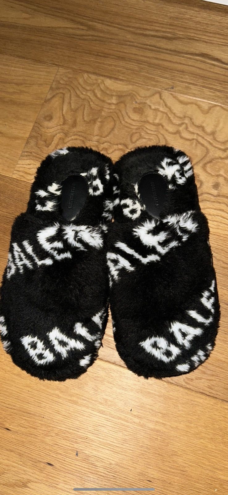 Balenciaga Balenciaga slippers Size US 7 / IT 37 - 2 Thumbnail