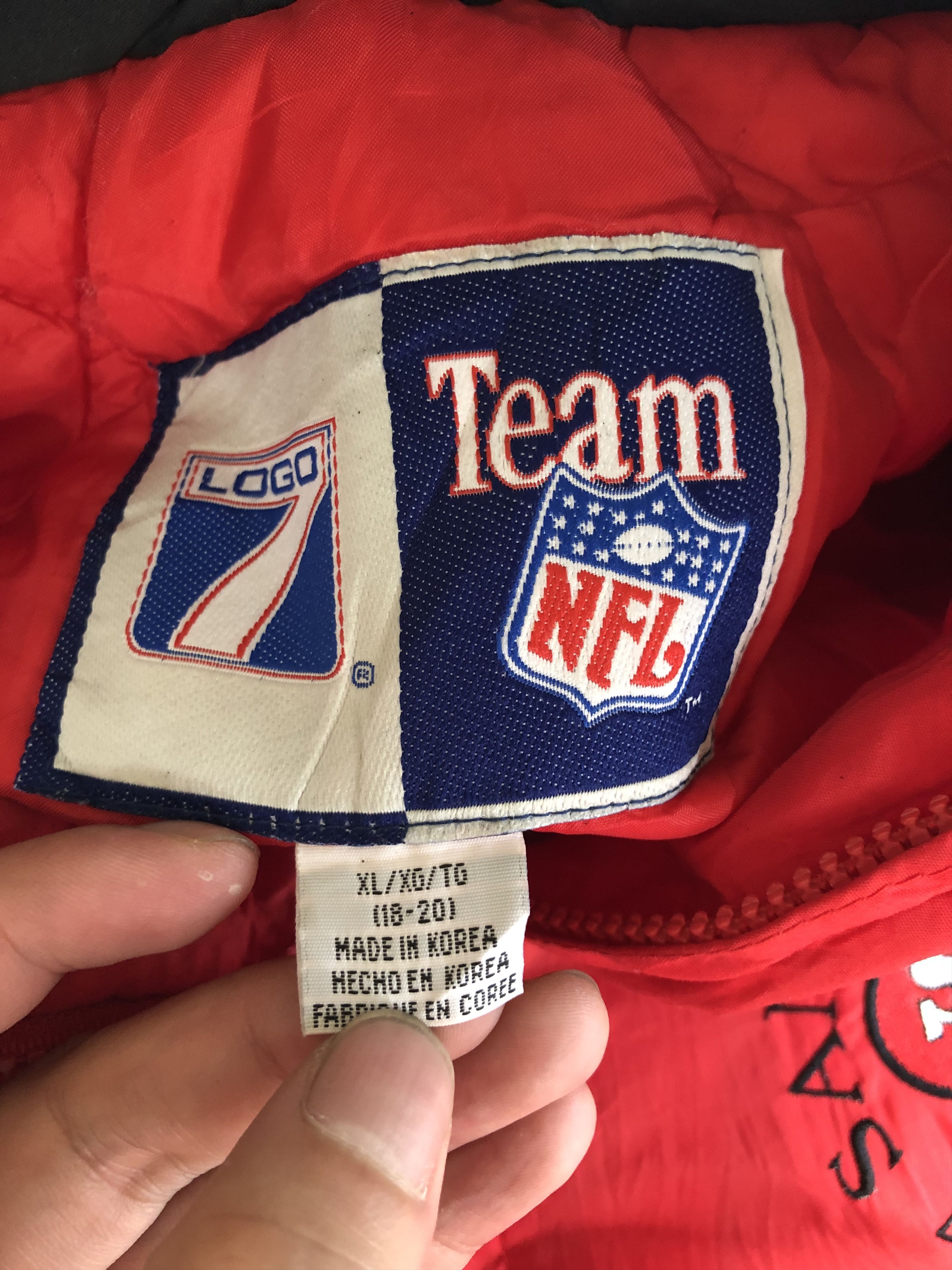 Logo 7 VINTAGE HOODED BIG LOGO DOWN QUILTED JACKET Size US XL / EU 56 / 4 - 8 Thumbnail