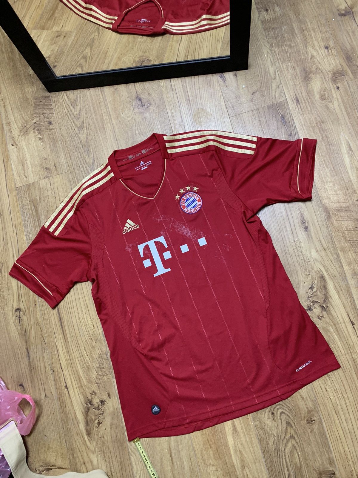 Other 2011 Adidas Bayern Munich 7 Ribery Size US L / EU 52-54 / 3 - 1 Thumbnail