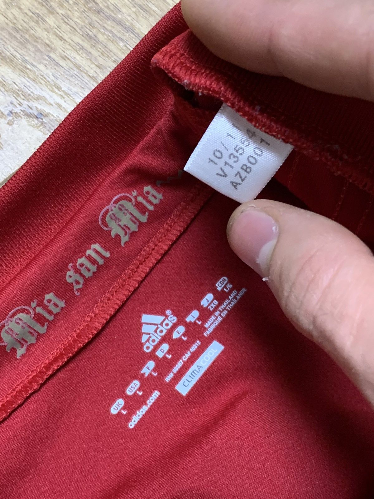 Other 2011 Adidas Bayern Munich 7 Ribery Size US L / EU 52-54 / 3 - 2 Thumbnail