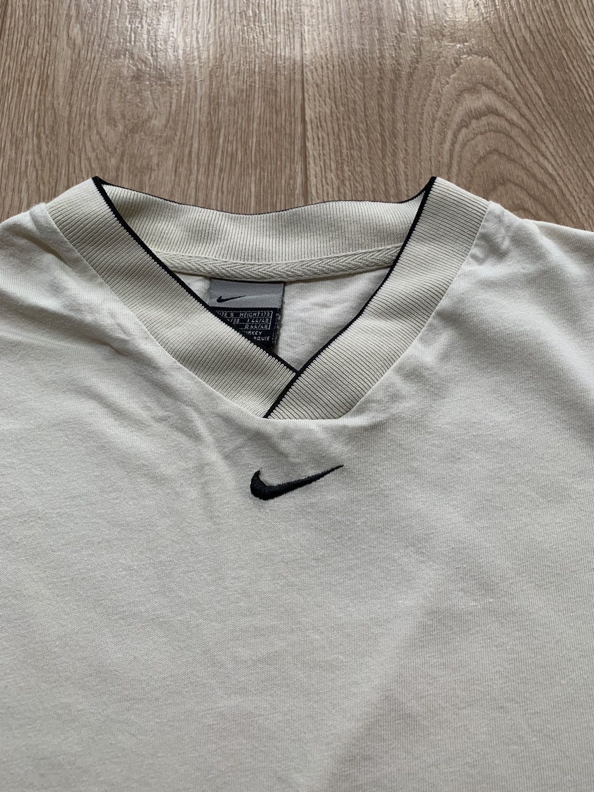 Nike × Vintage Nike Center Logo Vintage T-Shirt Size US S / EU 44-46 / 1 - 3 Thumbnail