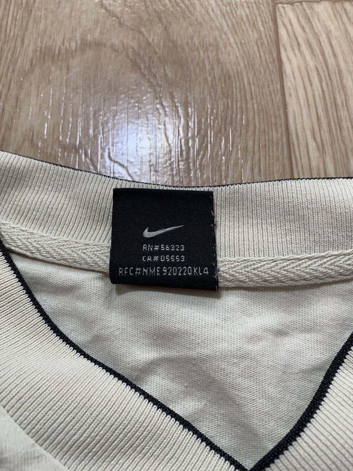 Nike × Vintage Nike Center Logo Vintage T-Shirt Size US S / EU 44-46 / 1 - 6 Thumbnail
