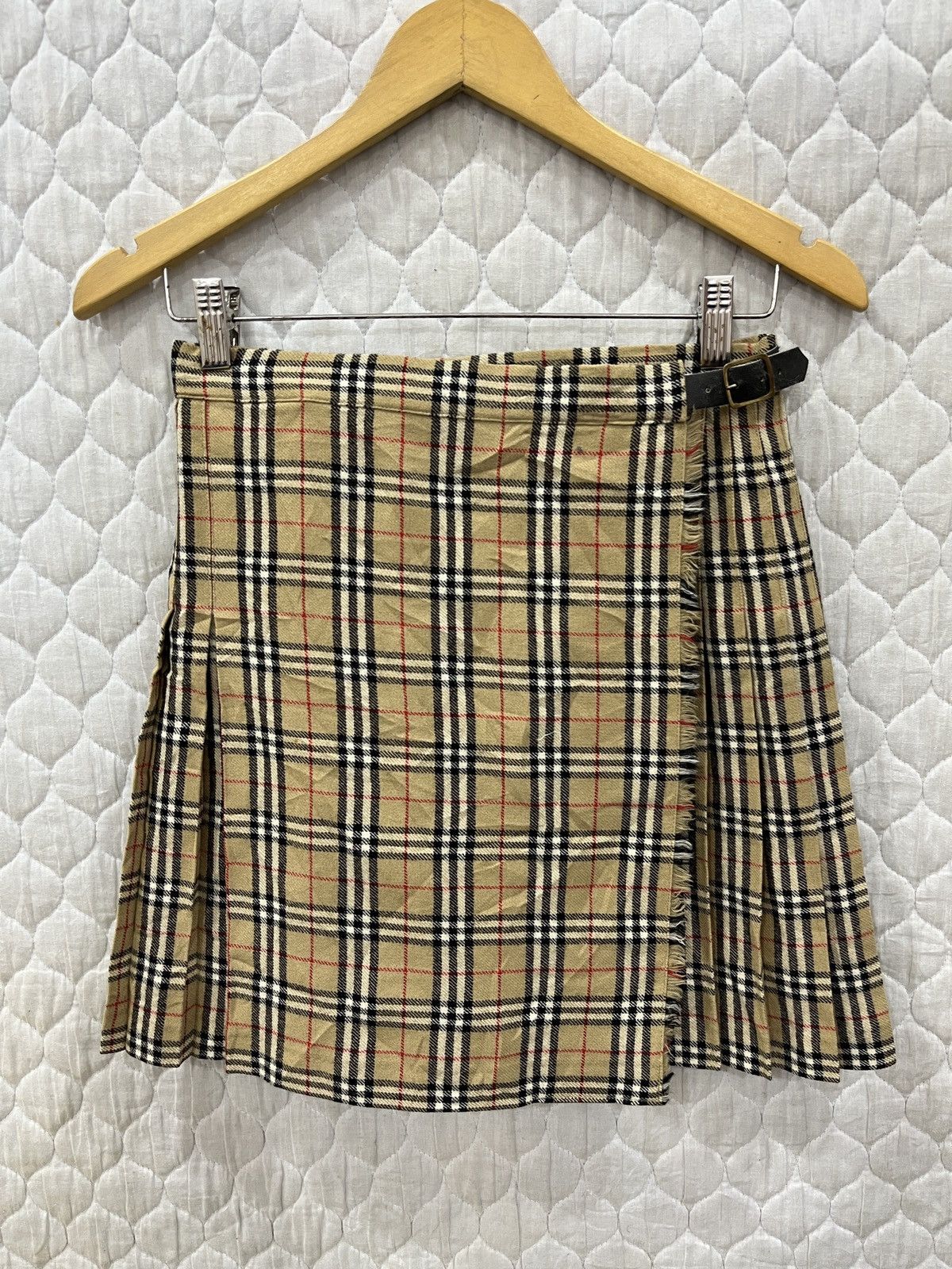 Burberry × Vintage (Yyy). VINTAGE BURBERRYS NOVA CHECK WRAP SKIRTS Size 27" / US 4 / IT 40 - 1 Thumbnail