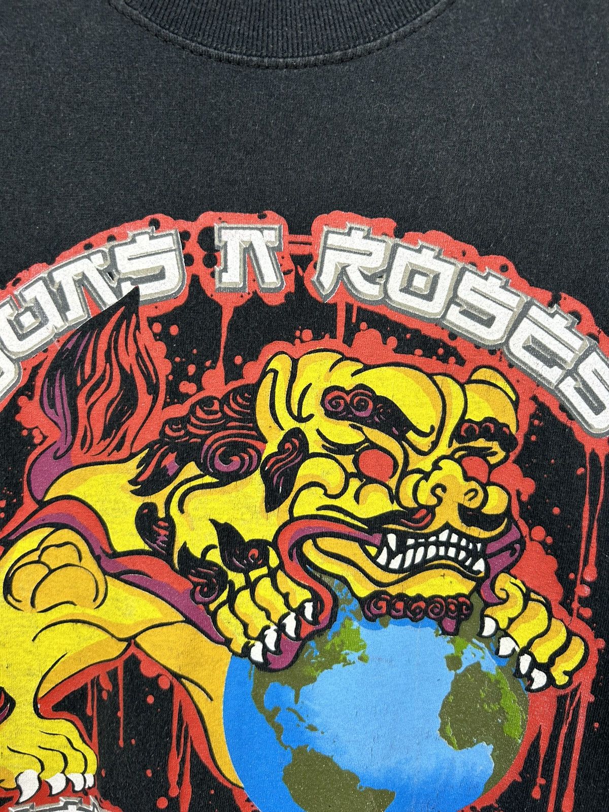 Vintage Gun N Roses Chinese Democracy World Tour 2002 Tee Size US M / EU 48-50 / 2 - 6 Thumbnail
