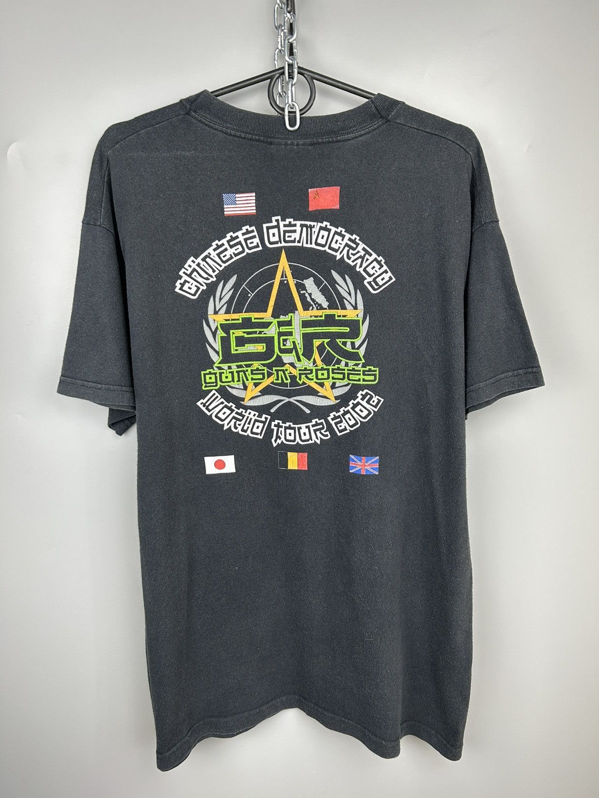 Vintage Gun N Roses Chinese Democracy World Tour 2002 Tee Size US M / EU 48-50 / 2 - 10 Thumbnail