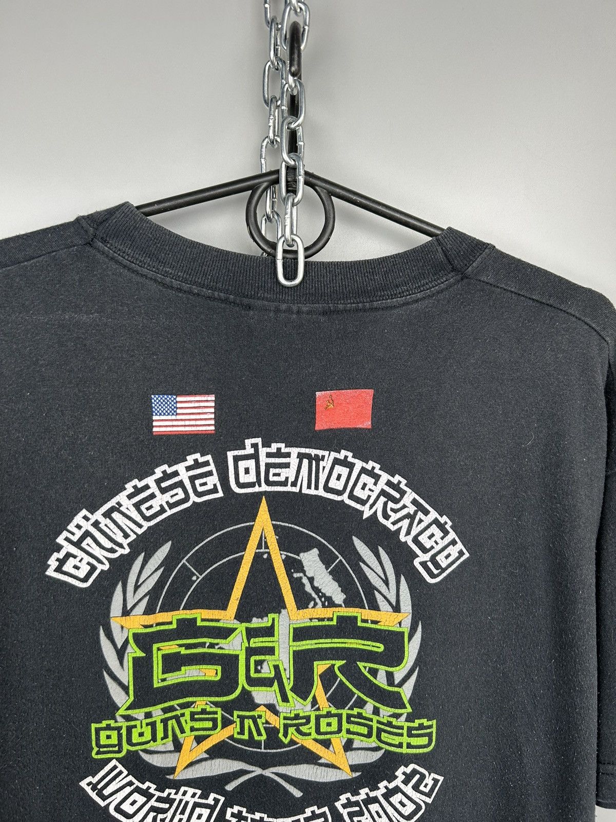 Vintage Gun N Roses Chinese Democracy World Tour 2002 Tee Size US M / EU 48-50 / 2 - 11 Thumbnail