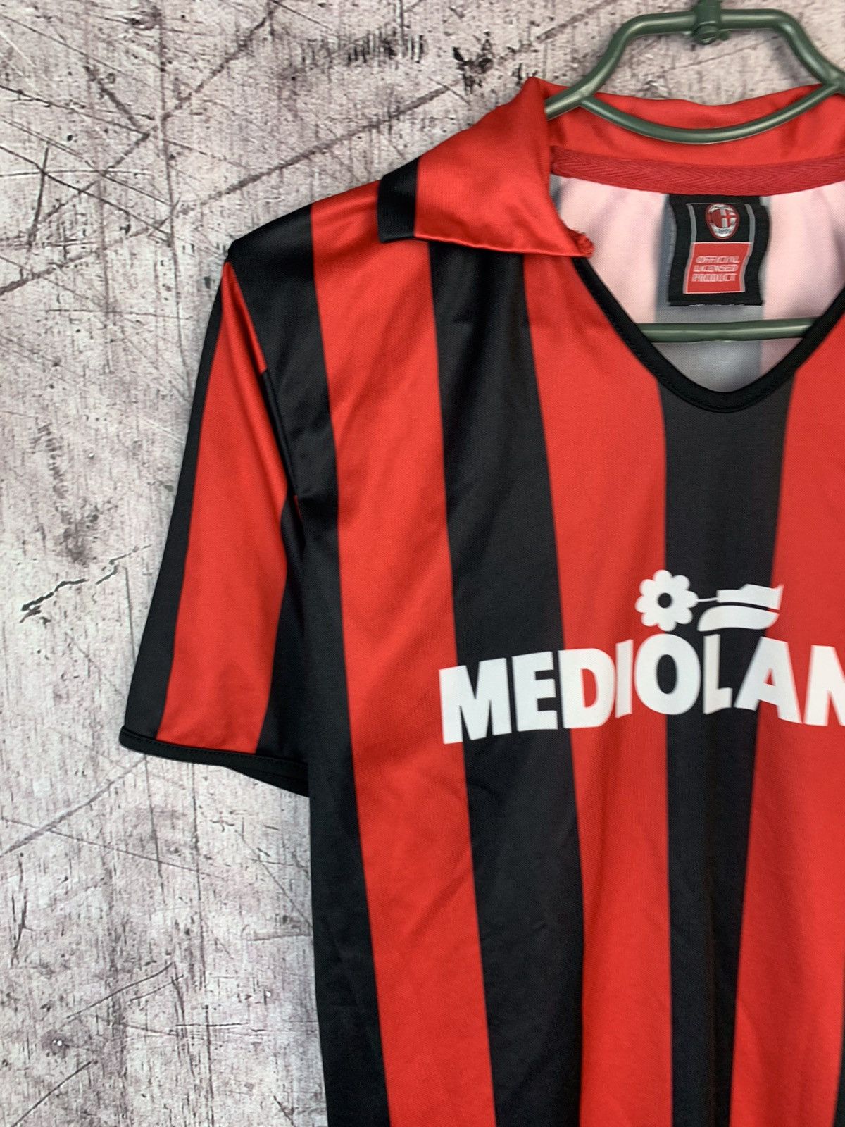 Vintage AC Milan Mediolanum Soccer Jersey Size US S / EU 44-46 / 1 - 2 Thumbnail