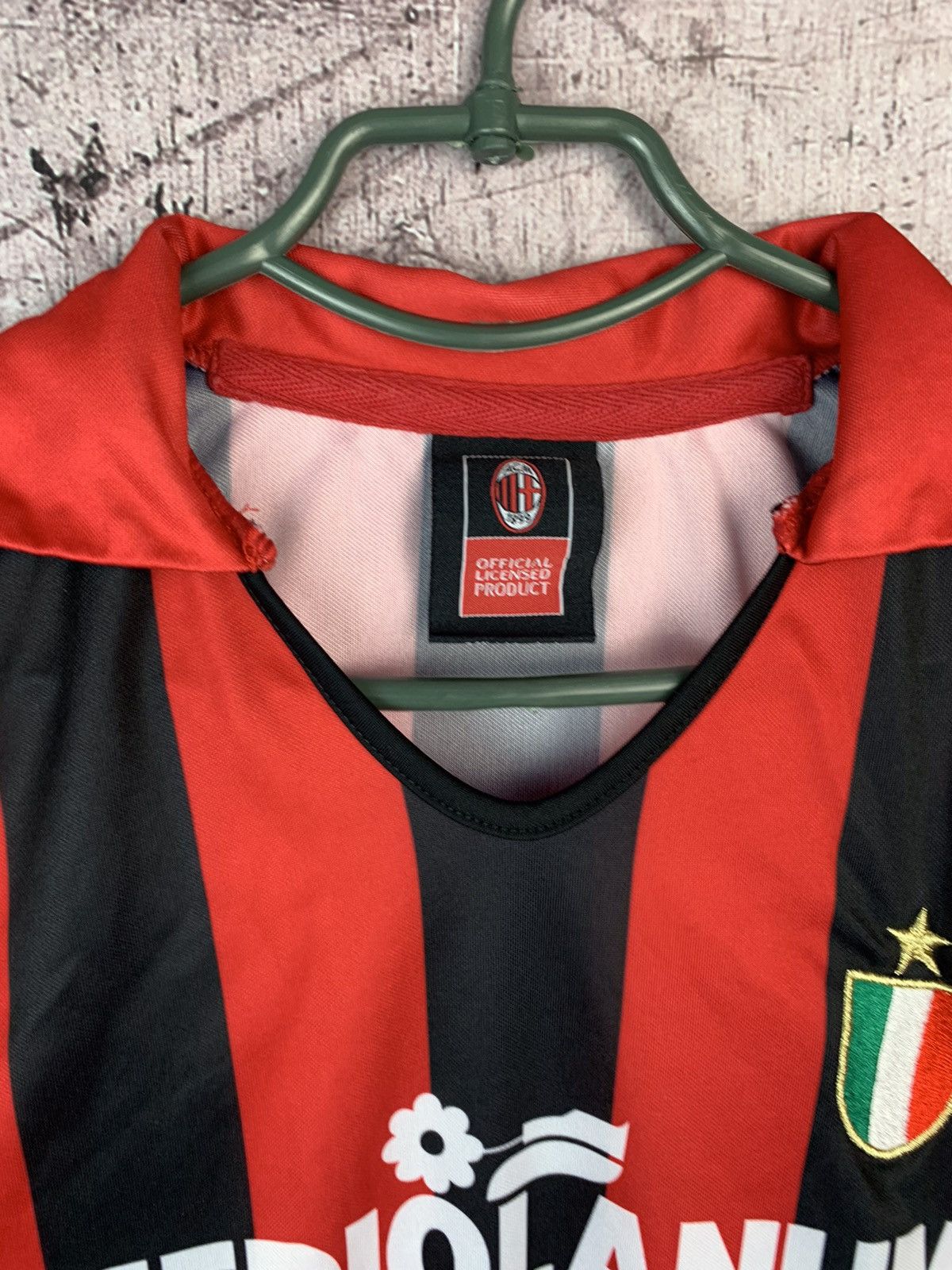 Vintage AC Milan Mediolanum Soccer Jersey Size US S / EU 44-46 / 1 - 4 Thumbnail