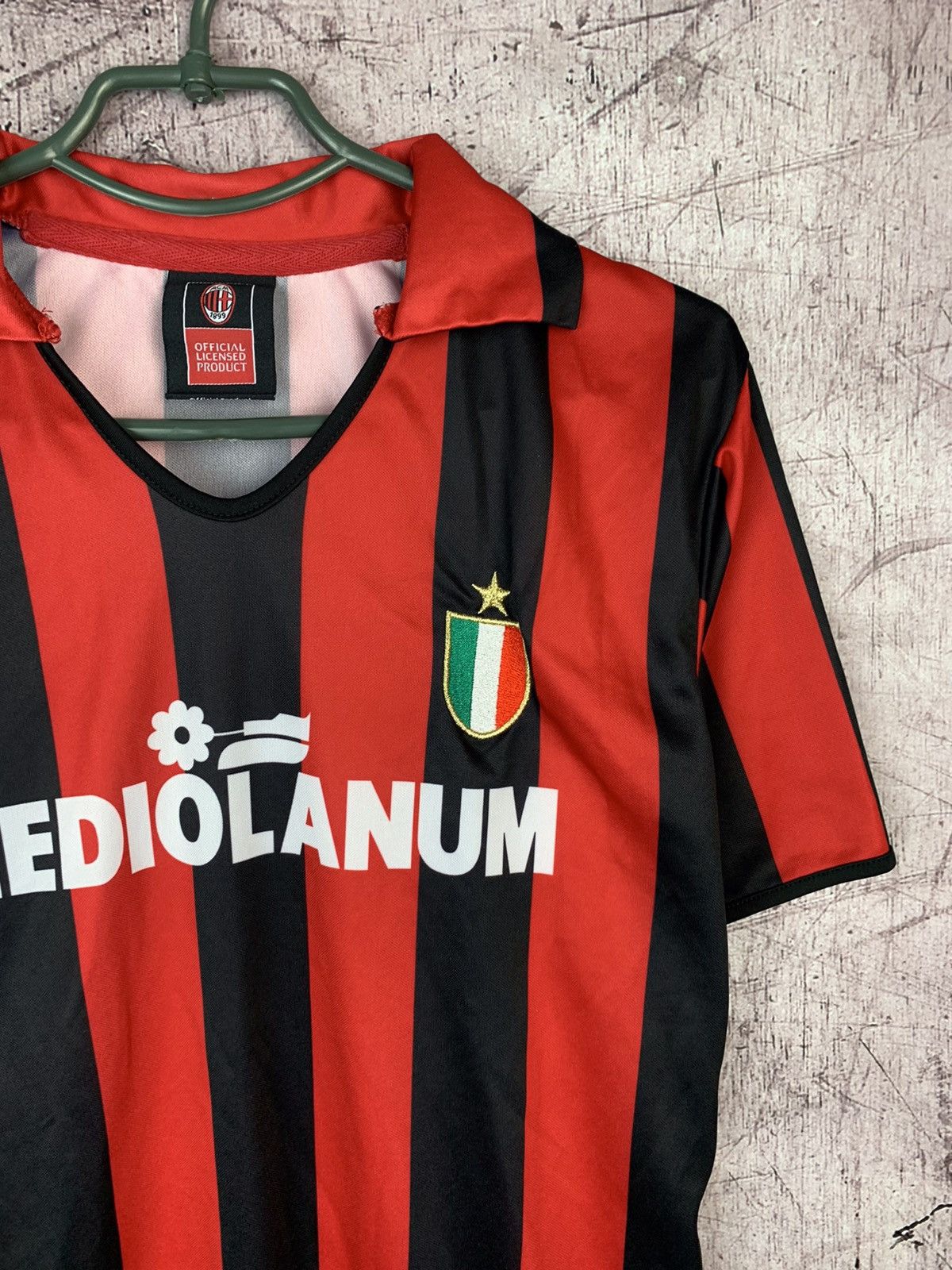 Vintage AC Milan Mediolanum Soccer Jersey Size US S / EU 44-46 / 1 - 3 Thumbnail