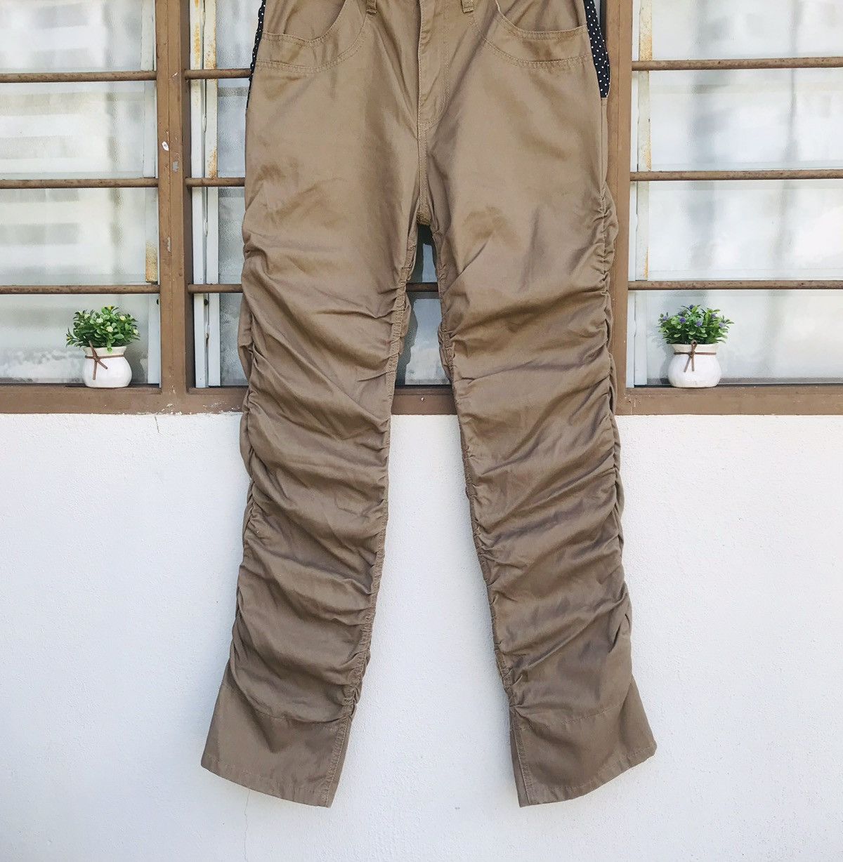 20471120 × Beauty Beast Rare Wrinkled knee distortion pant slimfit double waist Size US 32 / EU 48 - 3 Thumbnail