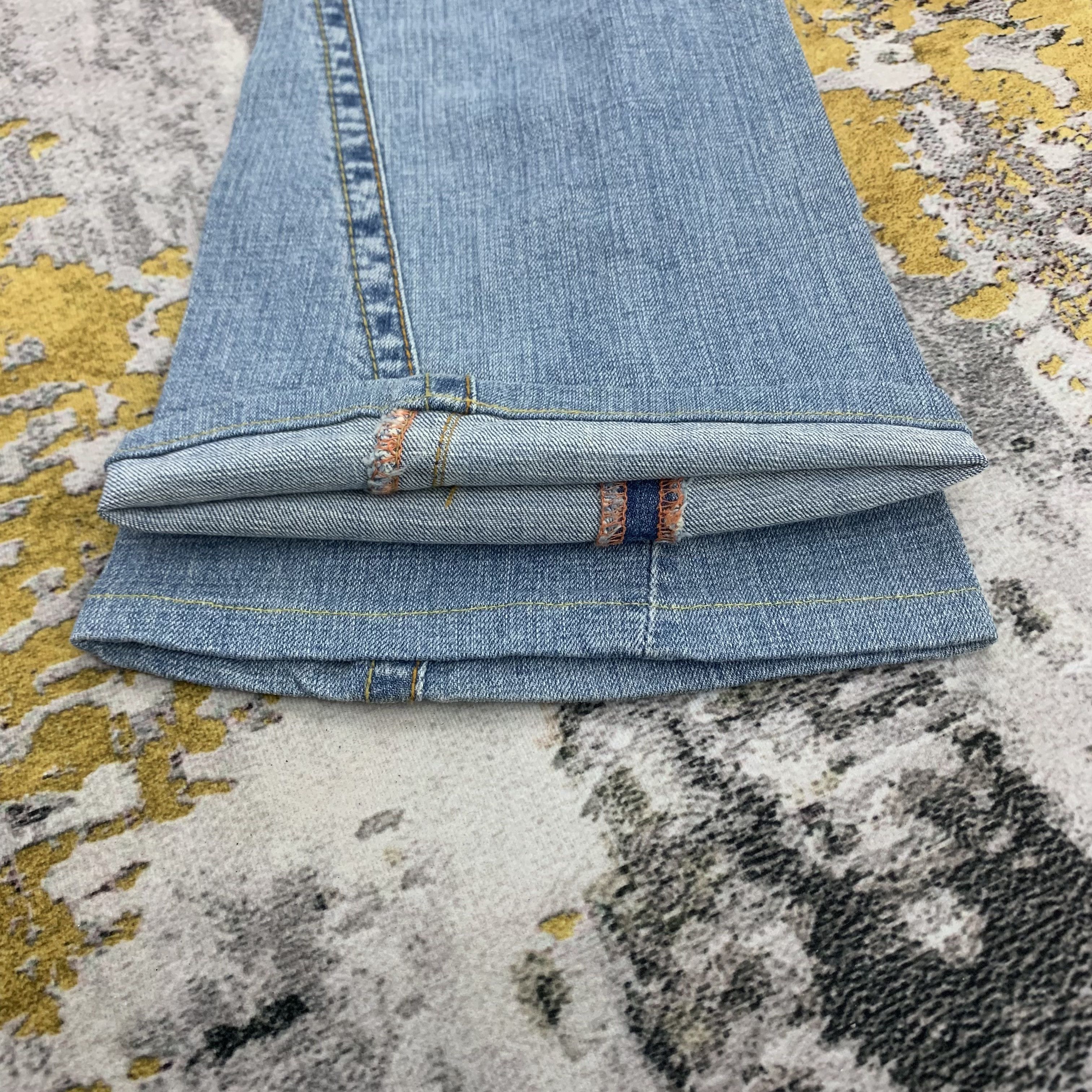 Japanese Brand Light Blue Wash Flare Ripped Jeans Size 27" / US 4 / IT 40 - 8 Thumbnail