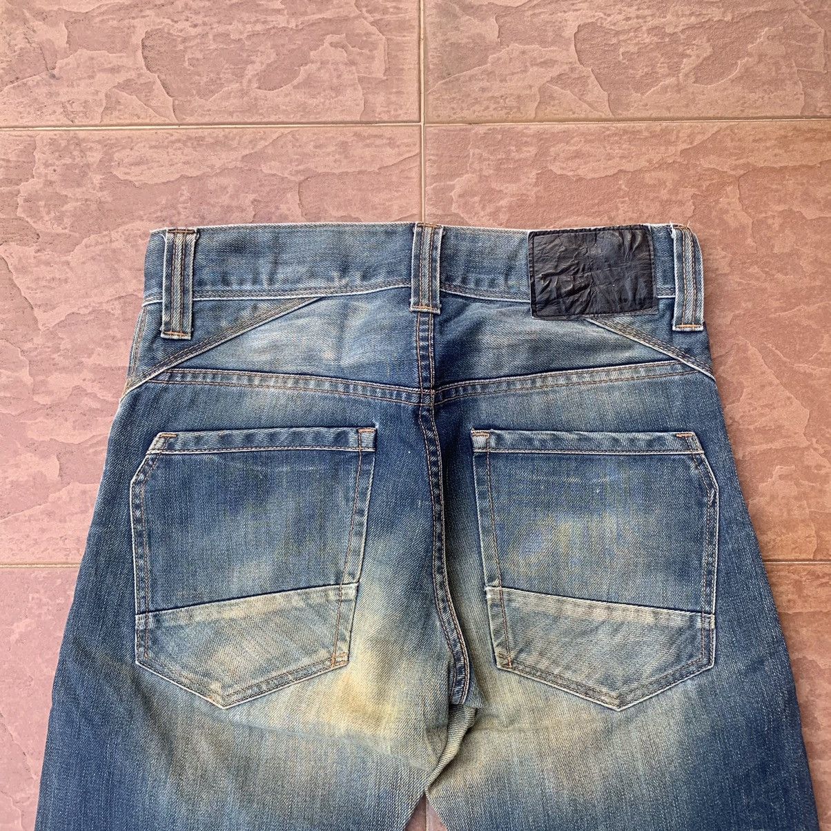 Japanese Brand × Vintage JAPANESE VINTAGE BACK NUMBER CURVED-C LEGS JEANS PANTS Size US 28 / EU 44 - 10 Thumbnail