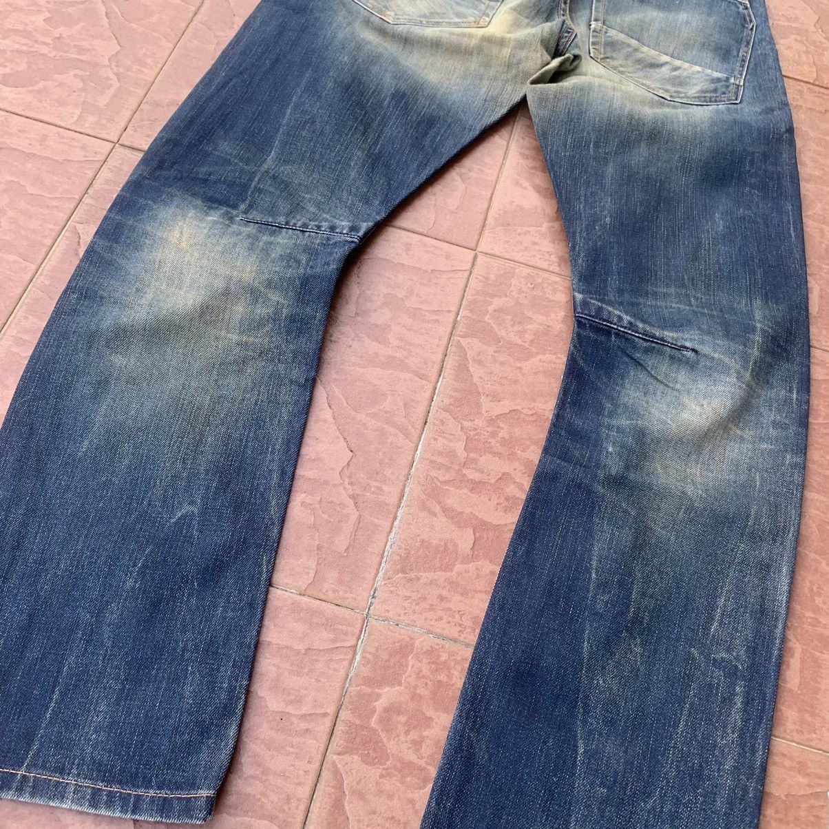 Japanese Brand × Vintage JAPANESE VINTAGE BACK NUMBER CURVED-C LEGS JEANS PANTS Size US 28 / EU 44 - 13 Thumbnail