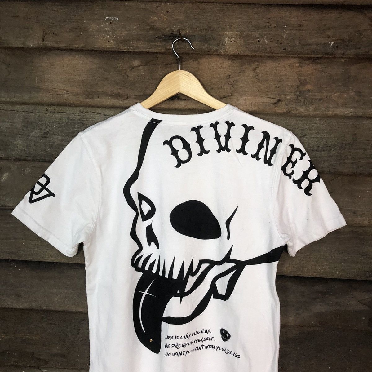 Japanese Brand Diviner big Skulls punk seditionaries White Tee #6838 Size US S / EU 44-46 / 1 - 2 Thumbnail