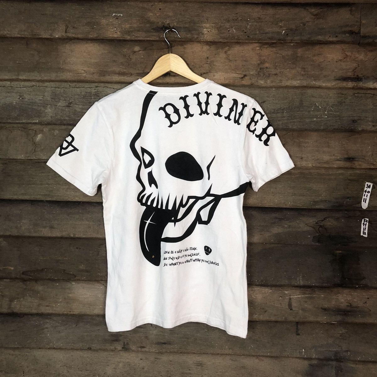 Japanese Brand Diviner big Skulls punk seditionaries White Tee #6838 Size US S / EU 44-46 / 1 - 1 Thumbnail