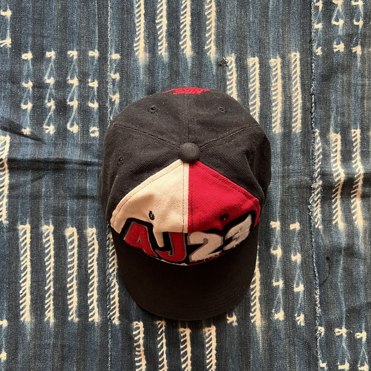 Jordan Brand Nike Air Jordan Bred 90s Championship Cap Size ONE SIZE - 2 Thumbnail