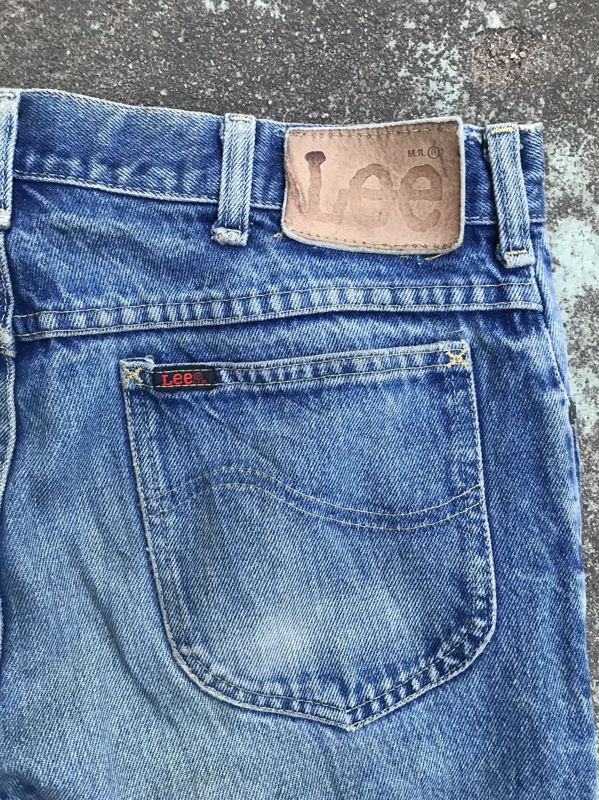 Le Grande Bleu (L.G.B.) × Lee × Vintage Vintage Lee Distressed Flare Jeans Made in USA Size US 34 / EU 50 - 10 Thumbnail