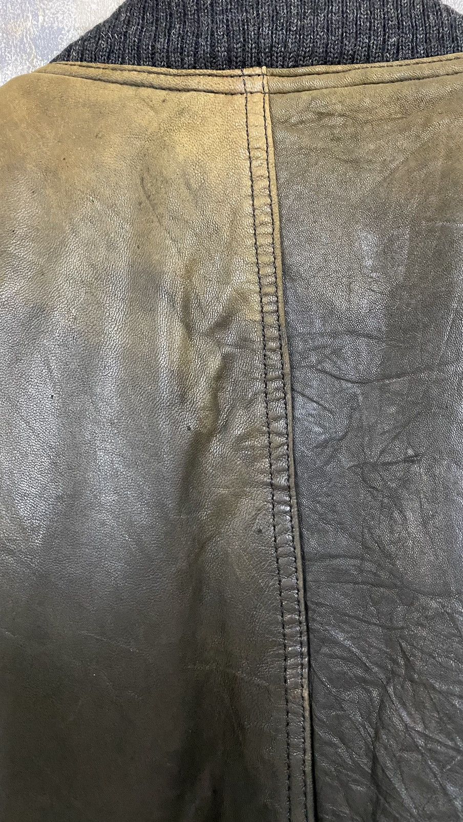 Vintage Vintage Intermezzo Sheepskin Leather Bomber Jacket Size US L / EU 52-54 / 3 - 11 Thumbnail