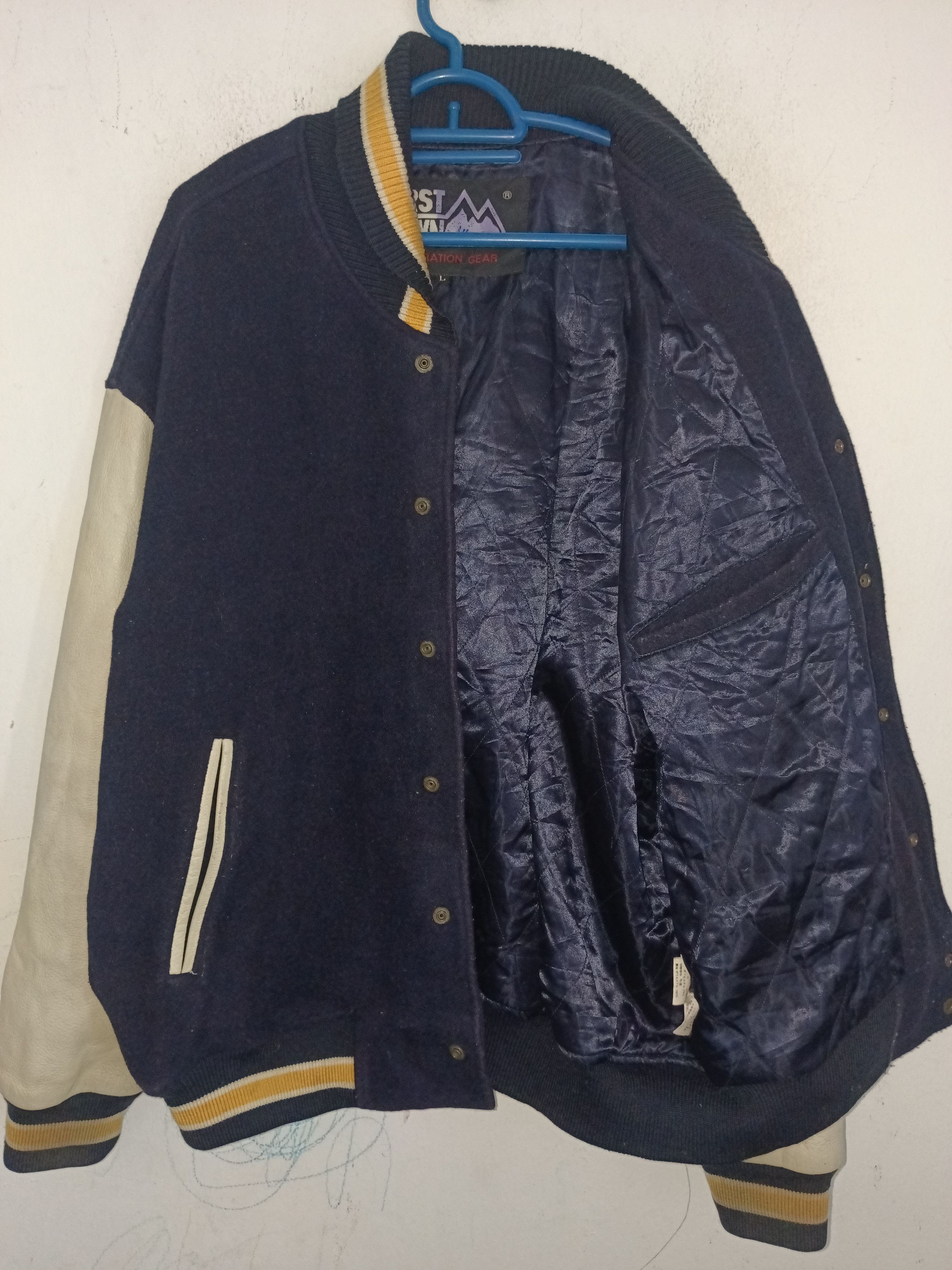 Vintage Vintage Varsity Jacket First Down Exploration USA Size US L / EU 52-54 / 3 - 6 Thumbnail
