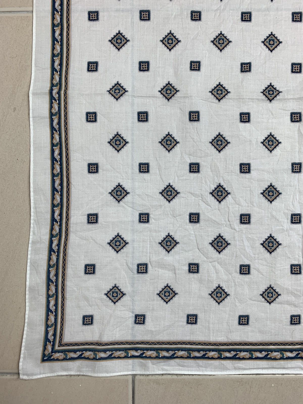 Designer YSL Handkerchief Pocketsquares Size ONE SIZE - 7 Thumbnail