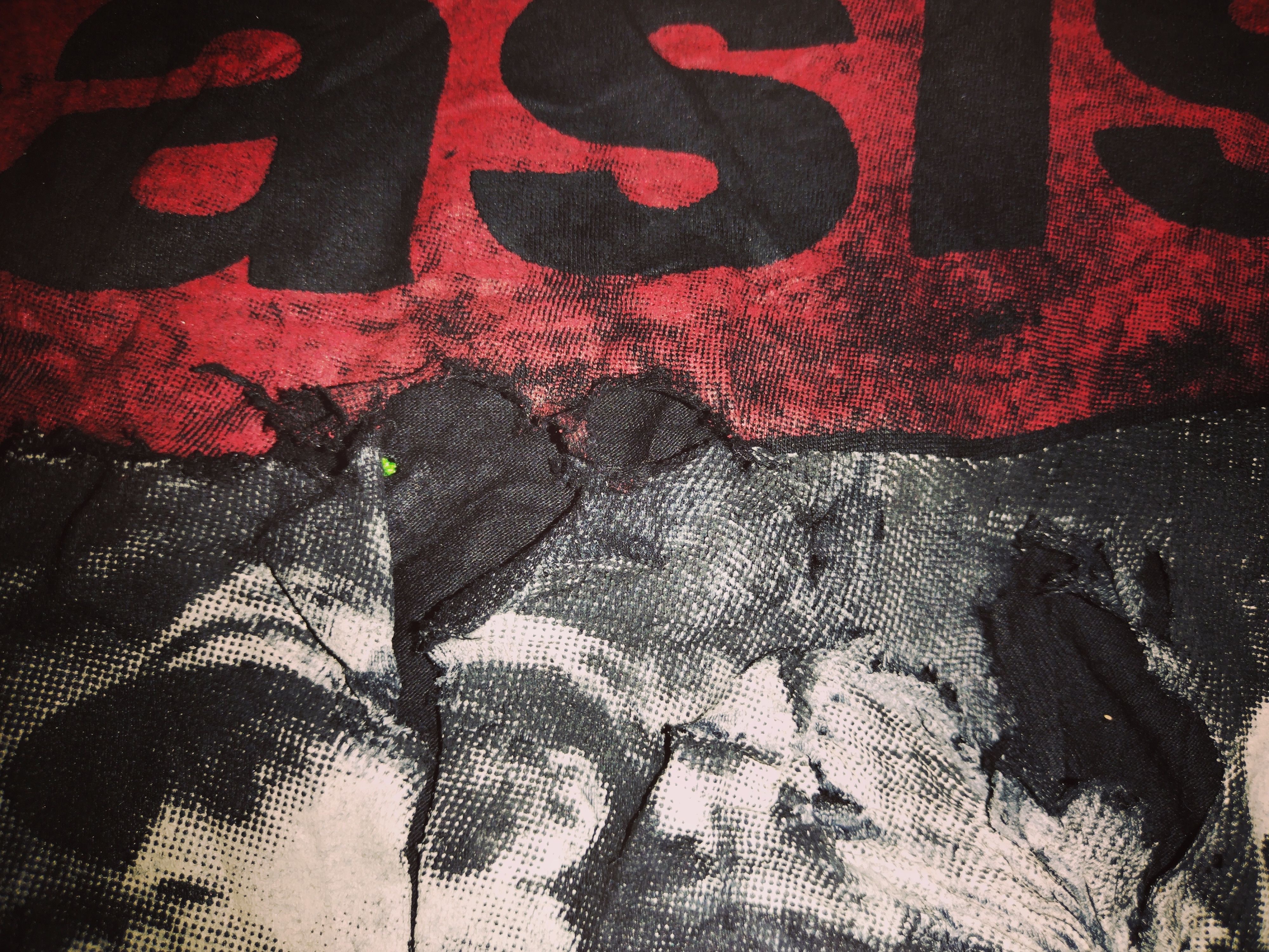 Band Tees ⚫RARE⚫Vintage Oasis Britpop Band Distressed 90s Tshirt Size L / US 10 / IT 46 - 7 Thumbnail