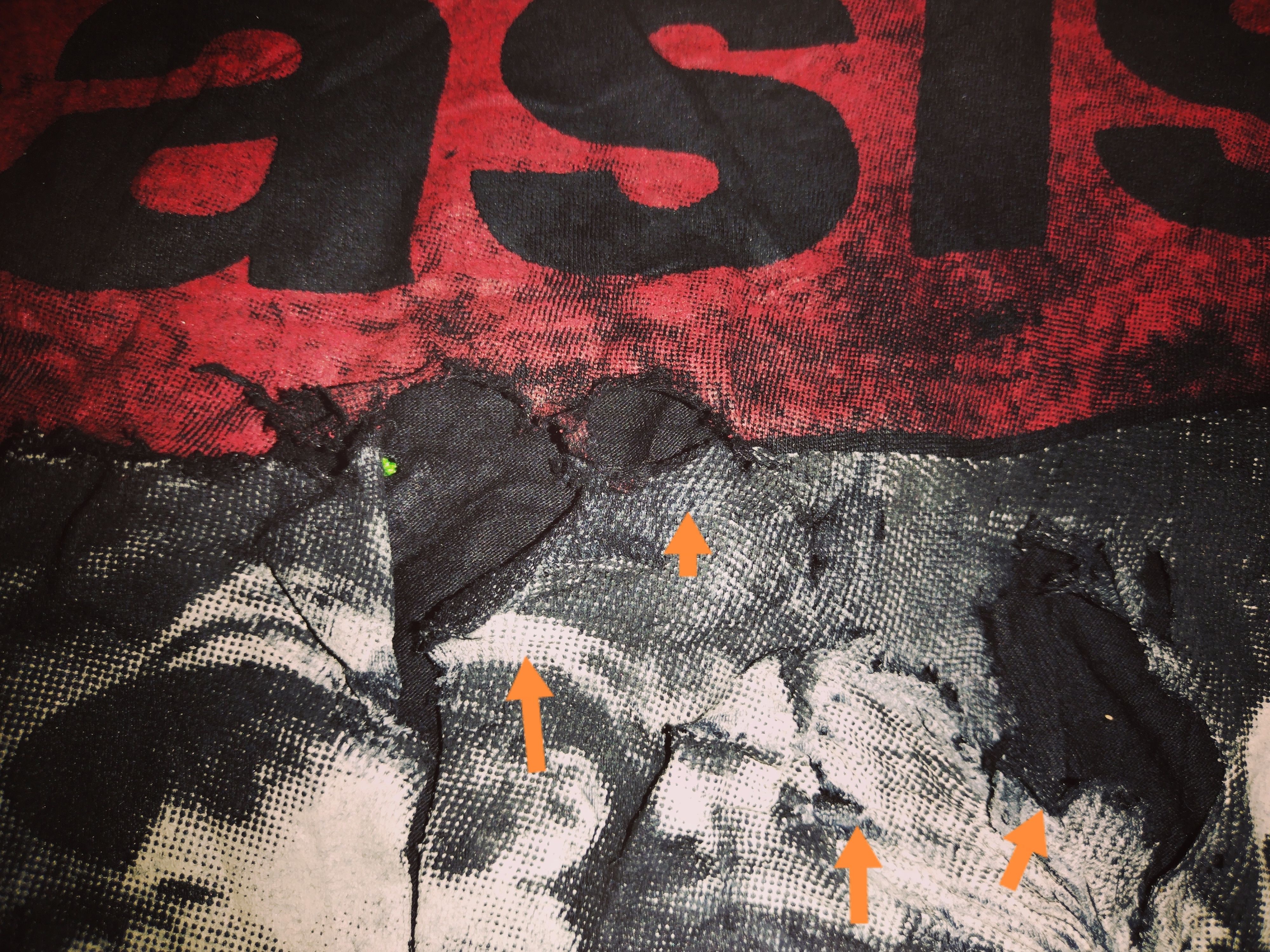Band Tees ⚫RARE⚫Vintage Oasis Britpop Band Distressed 90s Tshirt Size L / US 10 / IT 46 - 6 Thumbnail
