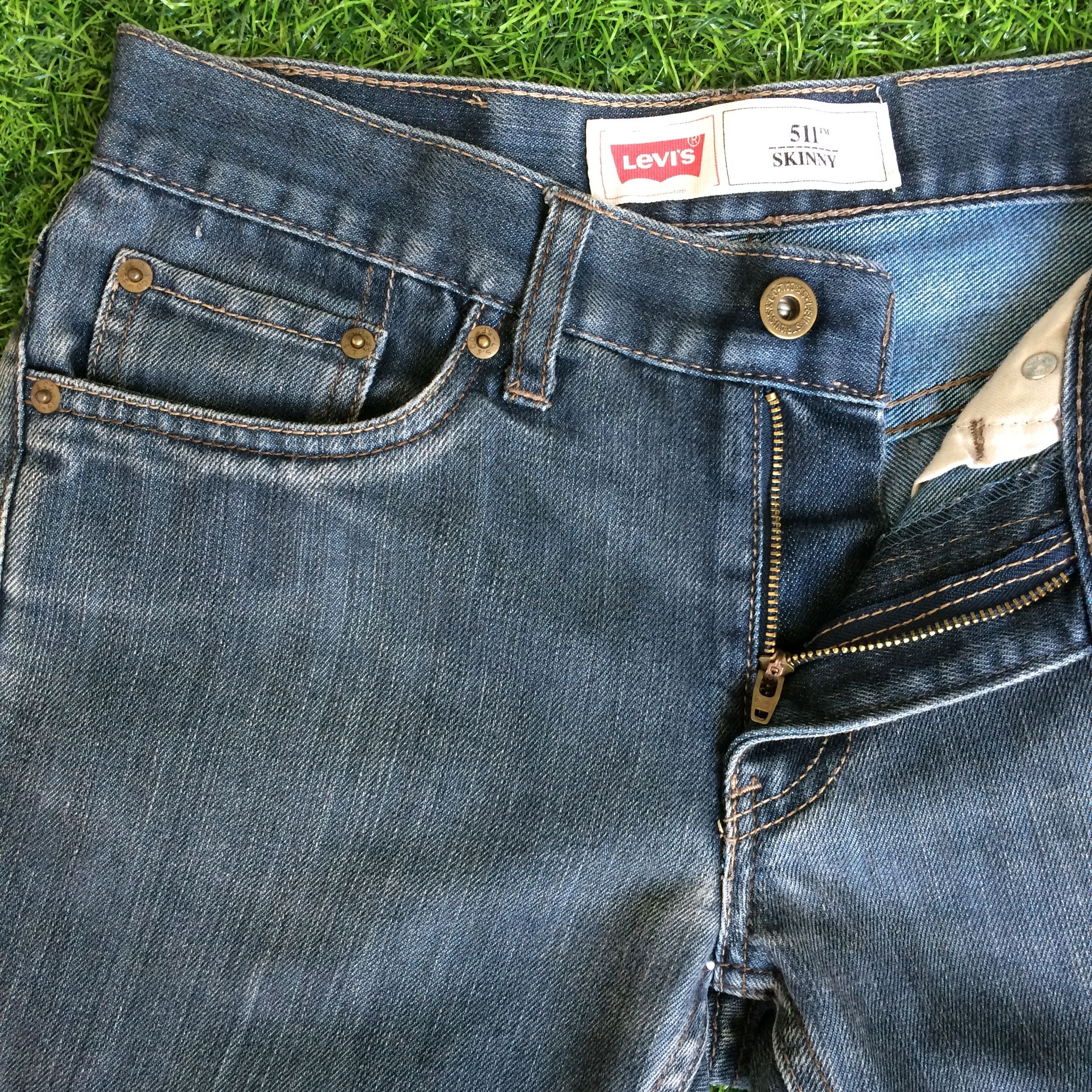 Levi's Vintage Distressed Levi's 511 Cropped Jeans #B-131 Size 28" / US 6 / IT 42 - 4 Thumbnail