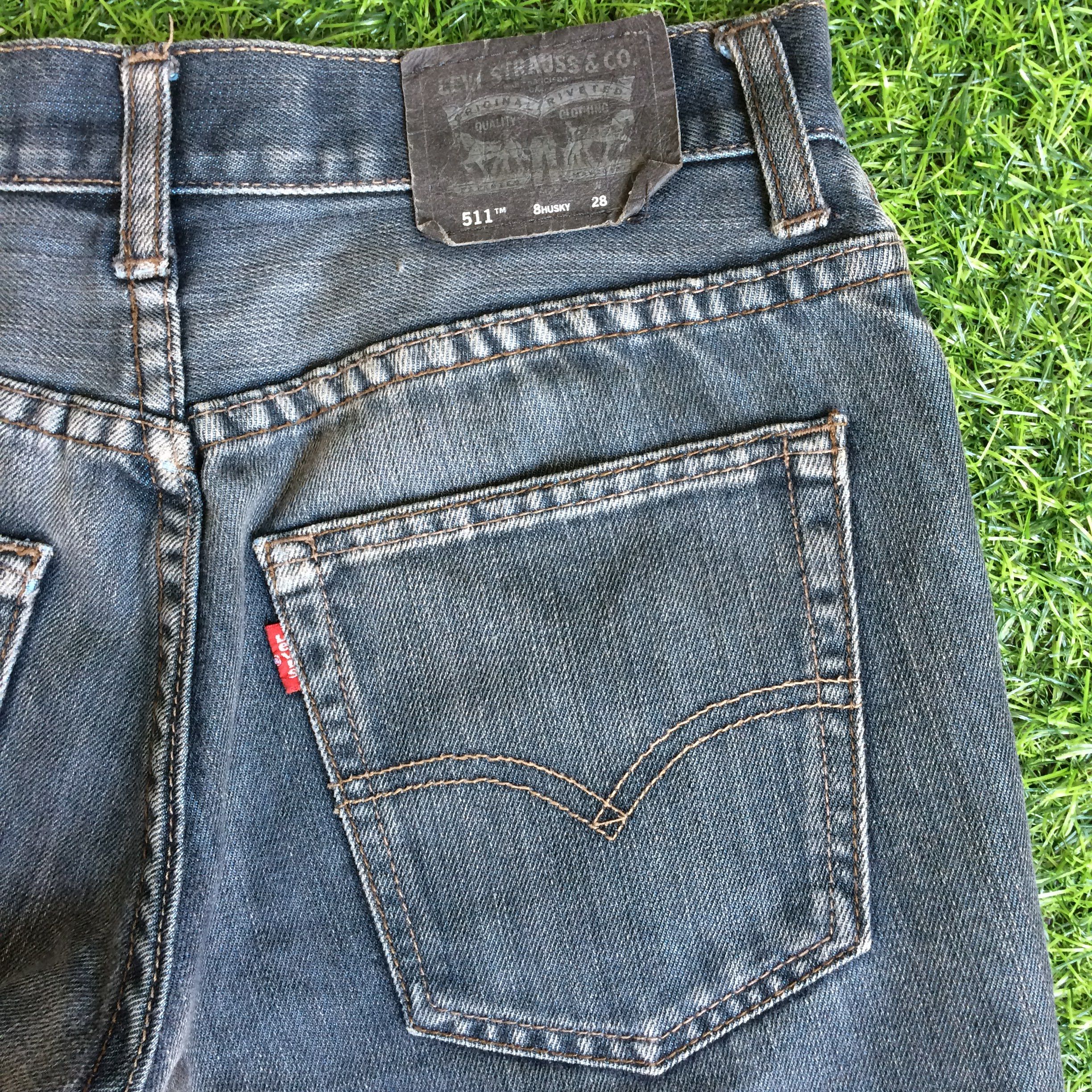 Levi's Vintage Distressed Levi's 511 Cropped Jeans #B-131 Size 28" / US 6 / IT 42 - 8 Thumbnail
