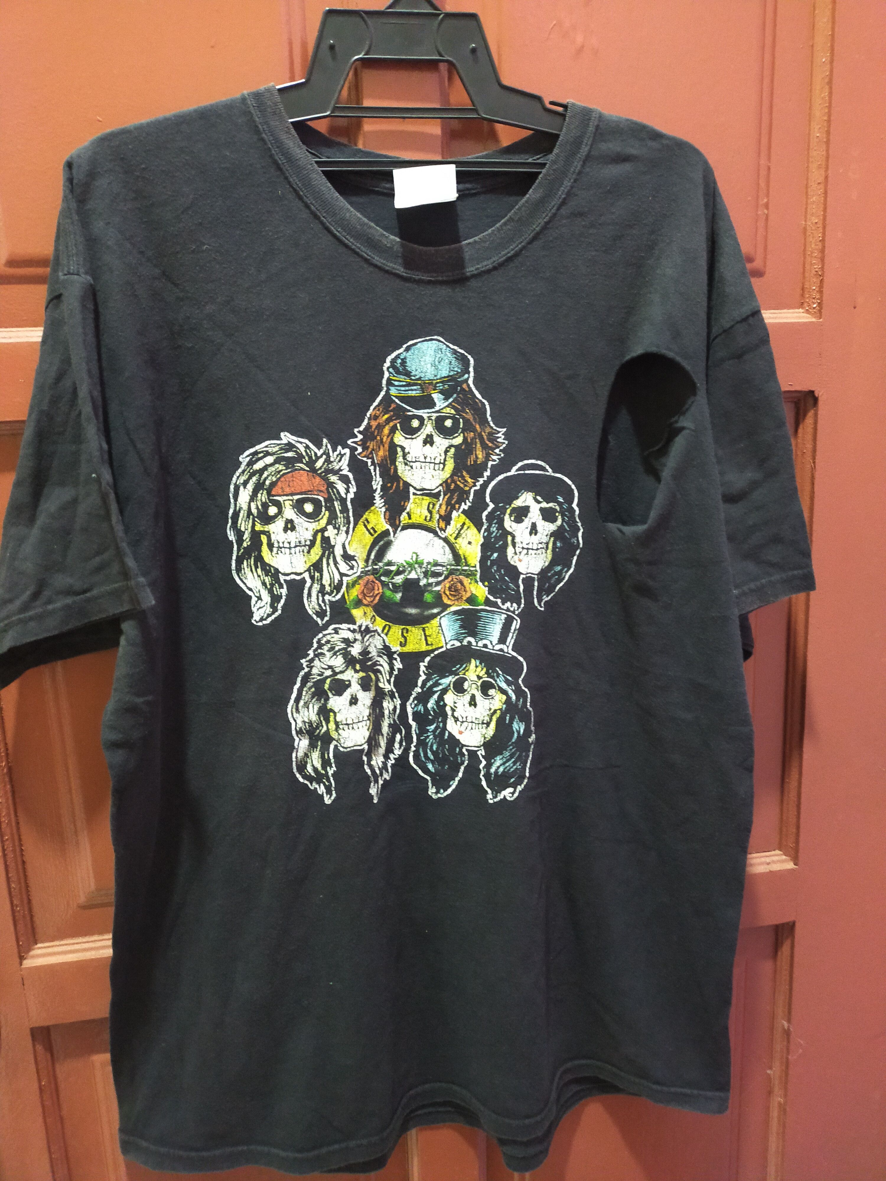 Band Tees 🔥Rare🔥Vintage Distressed Gun N Roses Band tee Size US XL / EU 56 / 4 - 1 Thumbnail