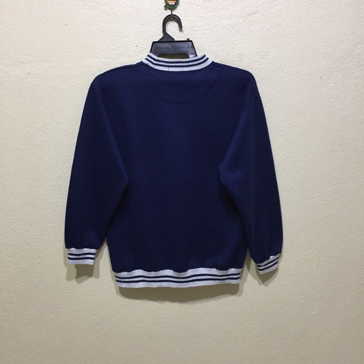 Japanese Brand × Vintage Vintage Crazy Club Sweatshirt Embroidered Big Logo size M Size US M / EU 48-50 / 2 - 6 Thumbnail