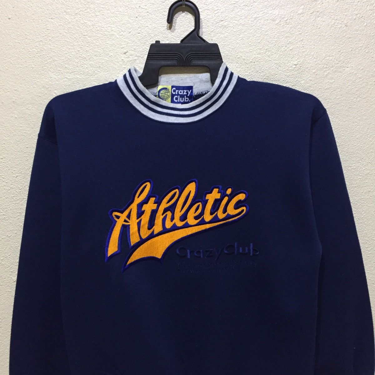 Japanese Brand × Vintage Vintage Crazy Club Sweatshirt Embroidered Big Logo size M Size US M / EU 48-50 / 2 - 2 Thumbnail