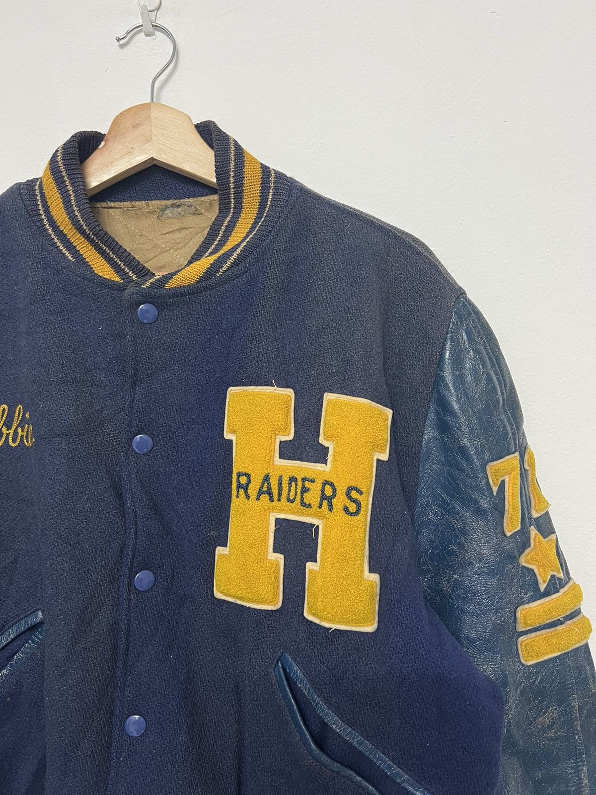 Vintage Vintage Varsity Leather Jacket “Robbie Raiders” Size US M / EU 48-50 / 2 - 2 Thumbnail