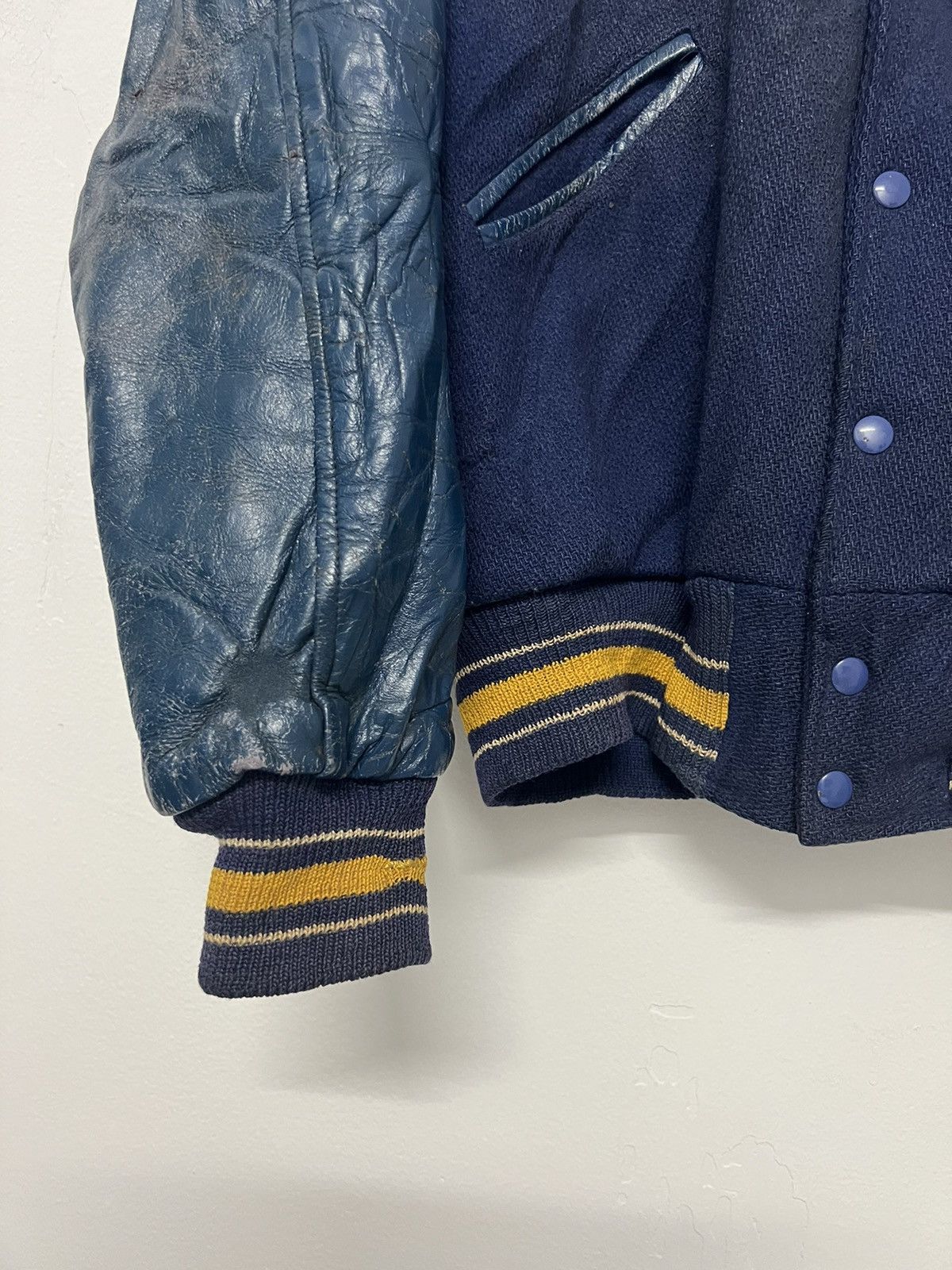 Vintage Vintage Varsity Leather Jacket “Robbie Raiders” Size US M / EU 48-50 / 2 - 4 Thumbnail