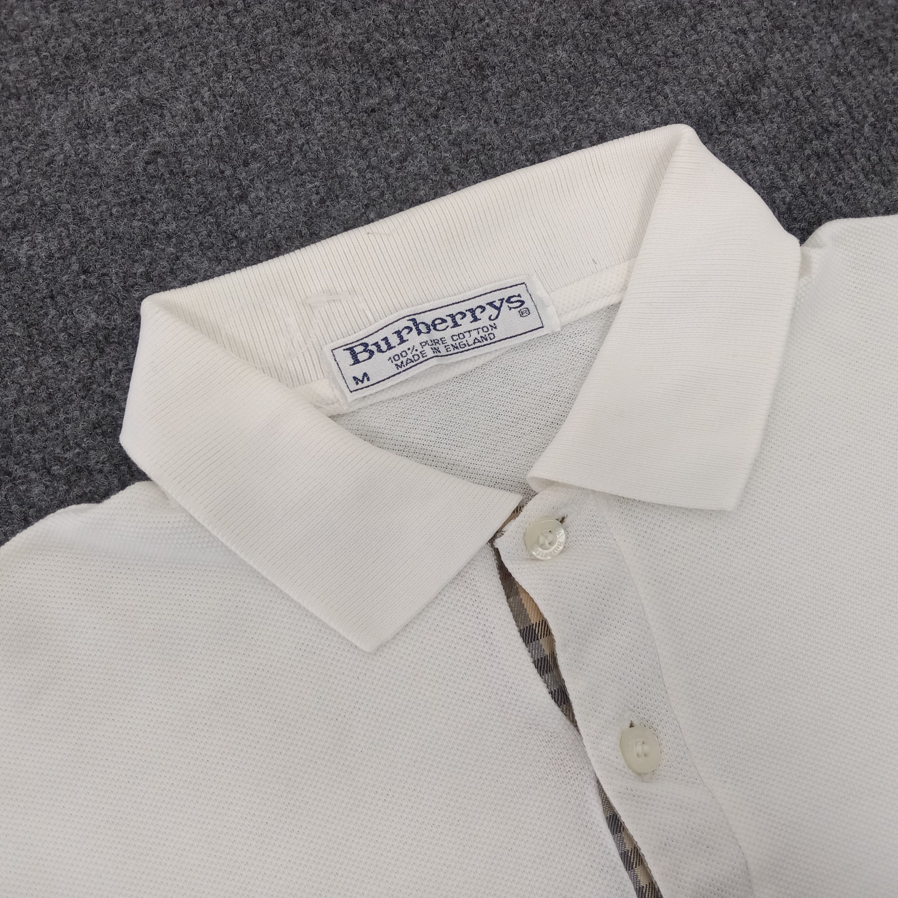 Burberry × Vintage Burberry Small Logo Design Polos Shirt Size US L / EU 52-54 / 3 - 3 Thumbnail