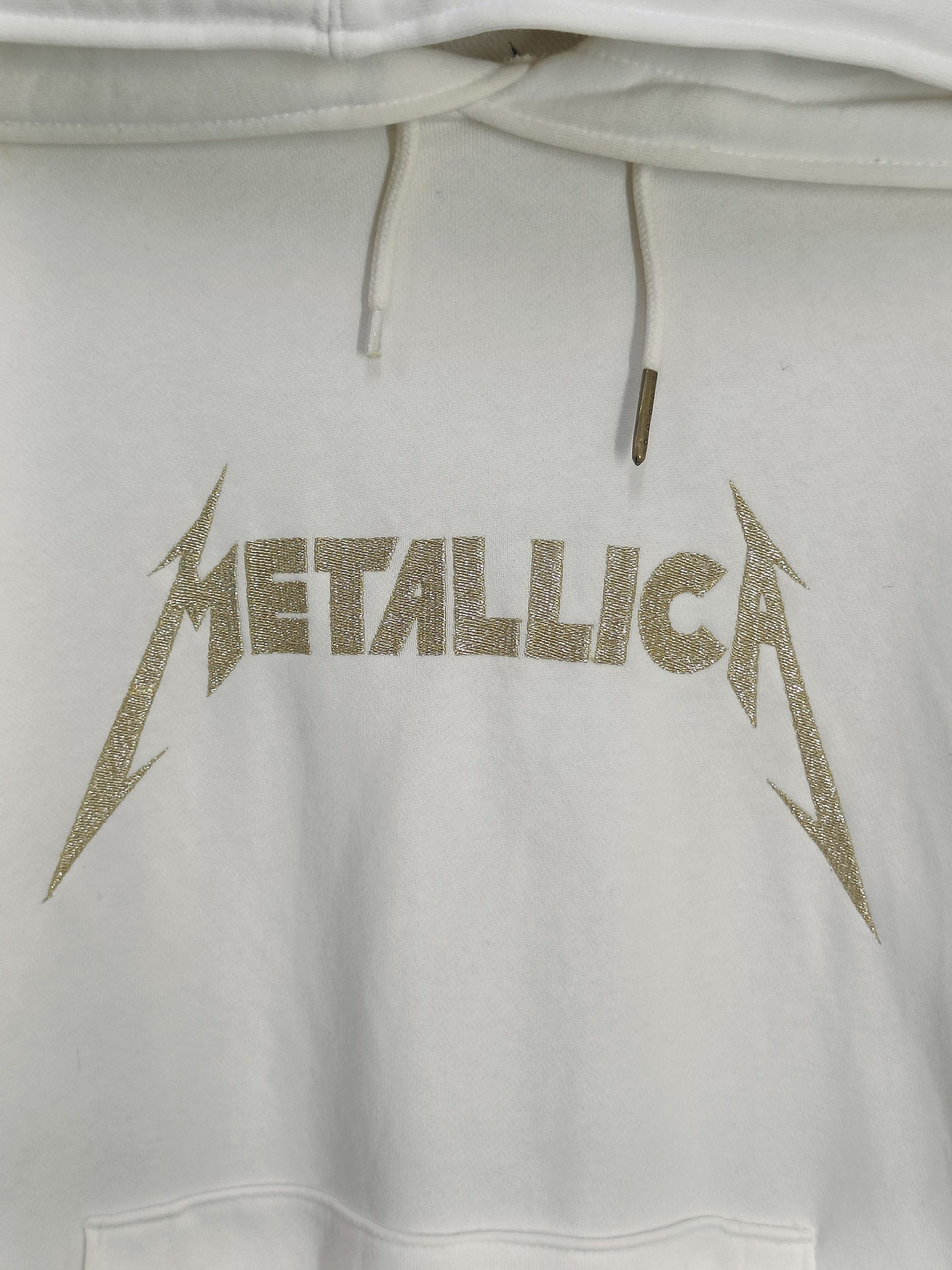 Band Tees × GU × Japanese Brand GU x Metallica Golden Thread Embroidery Hoodie Size US XL / EU 56 / 4 - 2 Thumbnail