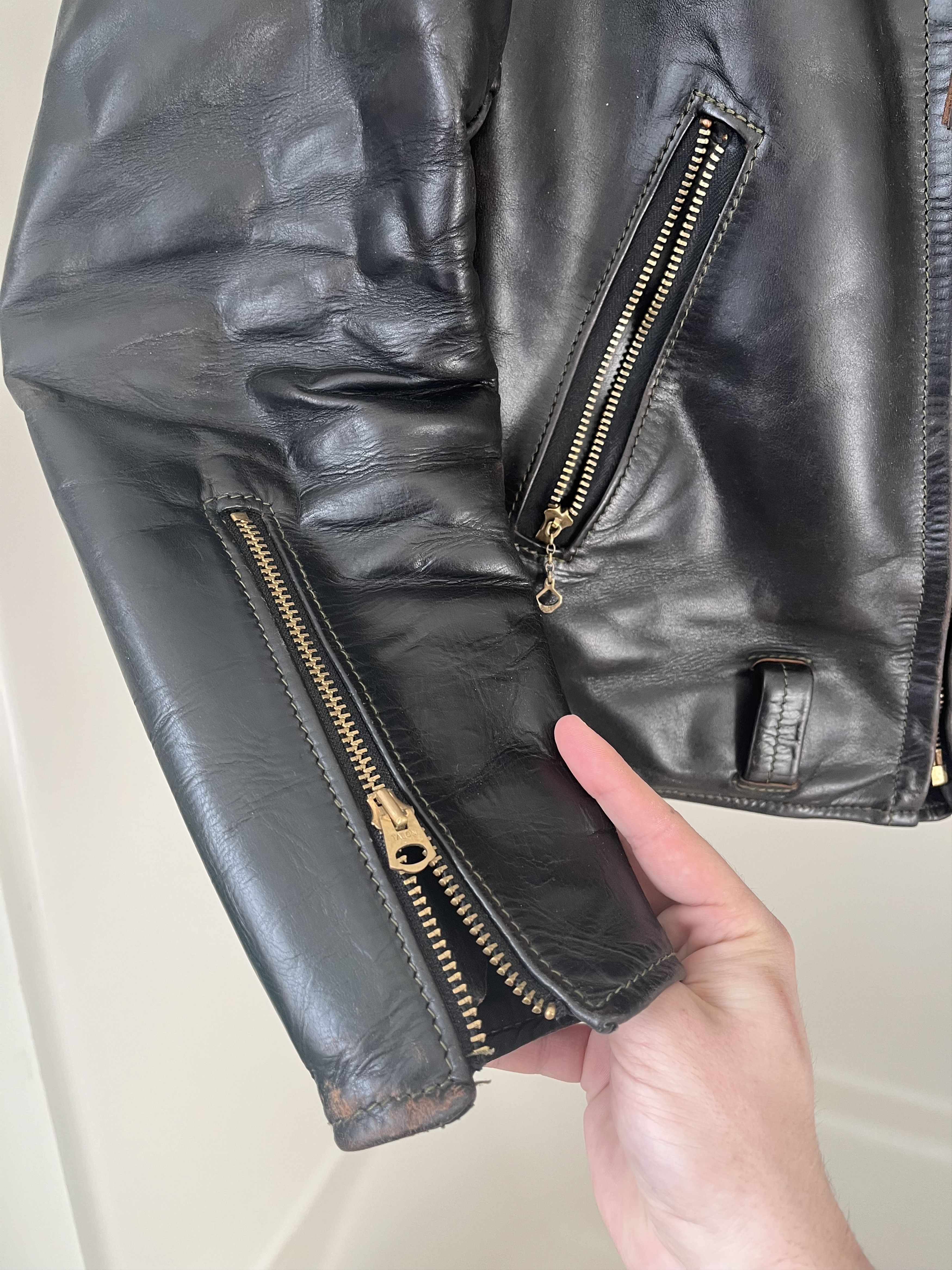 Aero Leathers Aero Indian Ranger Horsehide Jacket Size US M / EU 48-50 / 2 - 6 Thumbnail