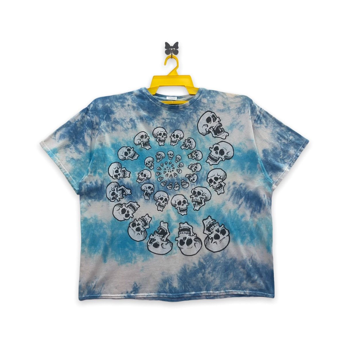 ‘Rare Vintage LIQUID BLUE skull pile tee