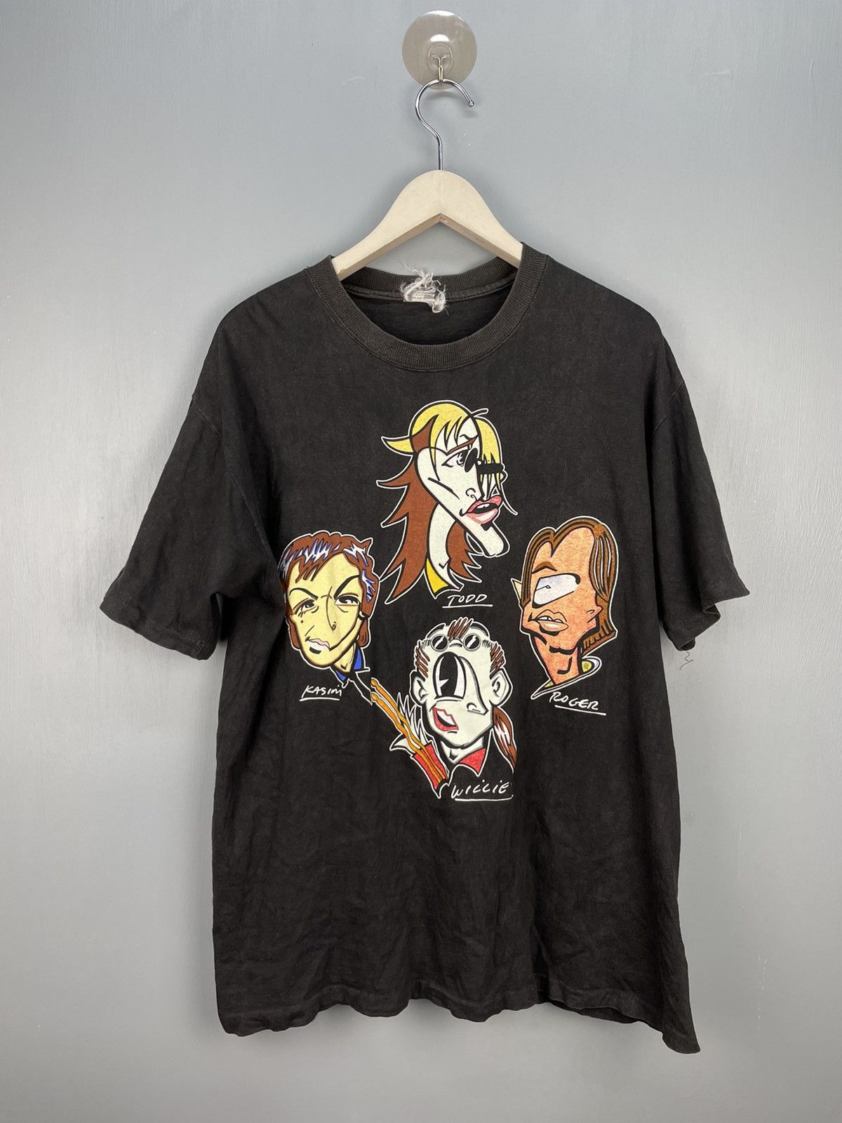 Band Tees Vintage 90s Utopia America rock band Japan tour t shirt Size US L / EU 52-54 / 3 - 1 Thumbnail