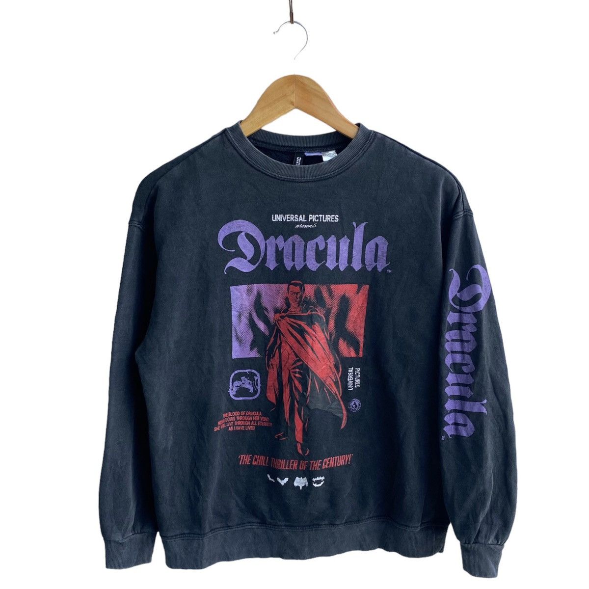 H&m best sale dracula hoodie