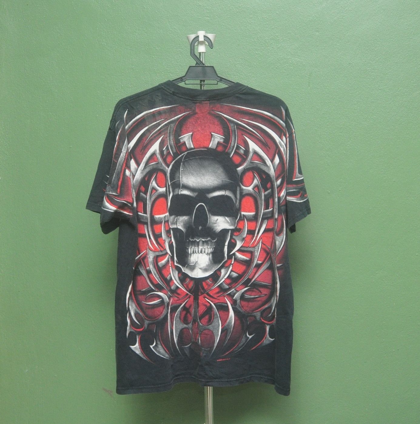 Japanese Brand Vintage Liquid Blue Big Logo Skull Black Colour Shirt Size US XL / EU 56 / 4 - 2 Thumbnail