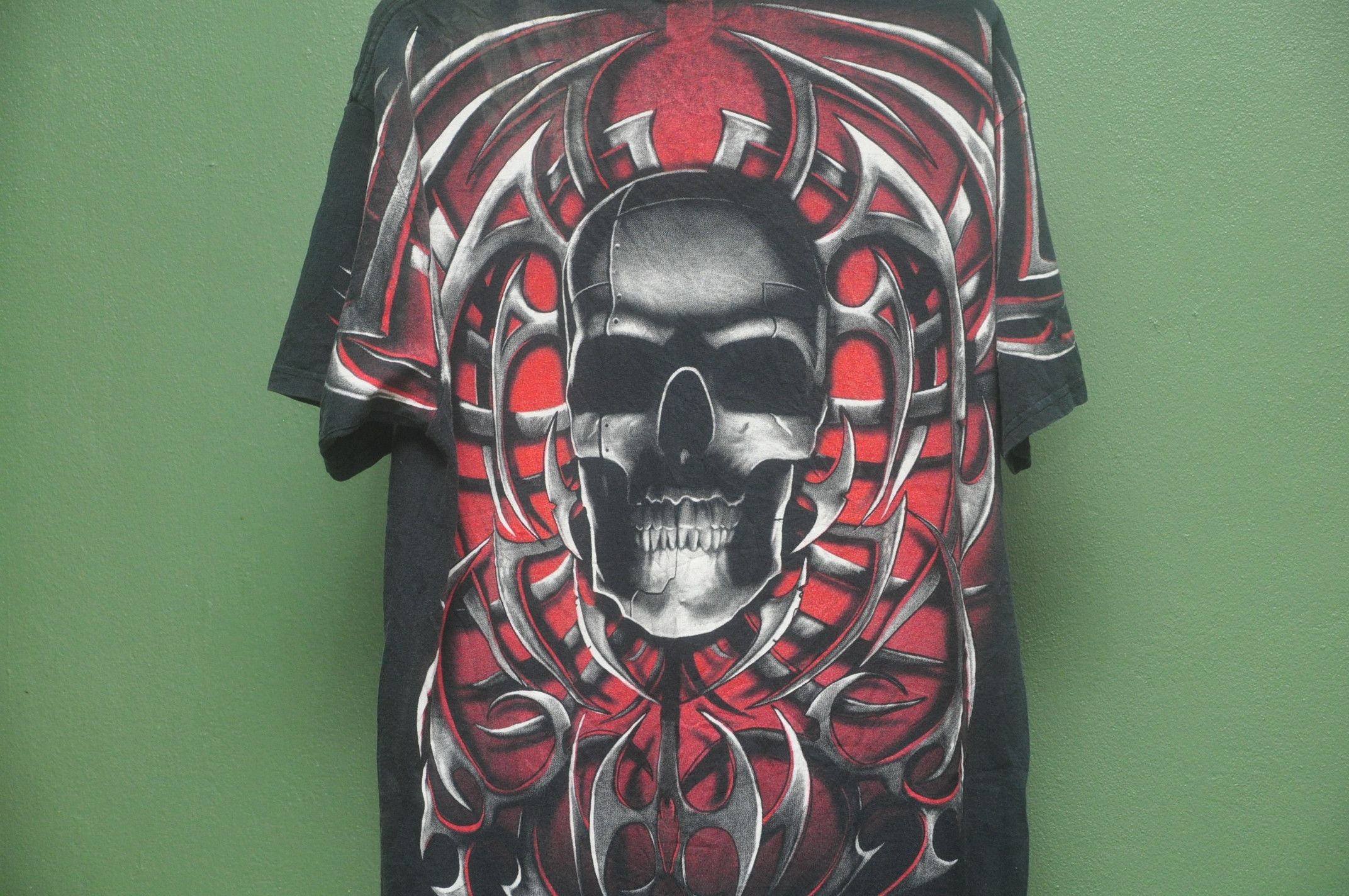 Japanese Brand Vintage Liquid Blue Big Logo Skull Black Colour Shirt Size US XL / EU 56 / 4 - 4 Thumbnail