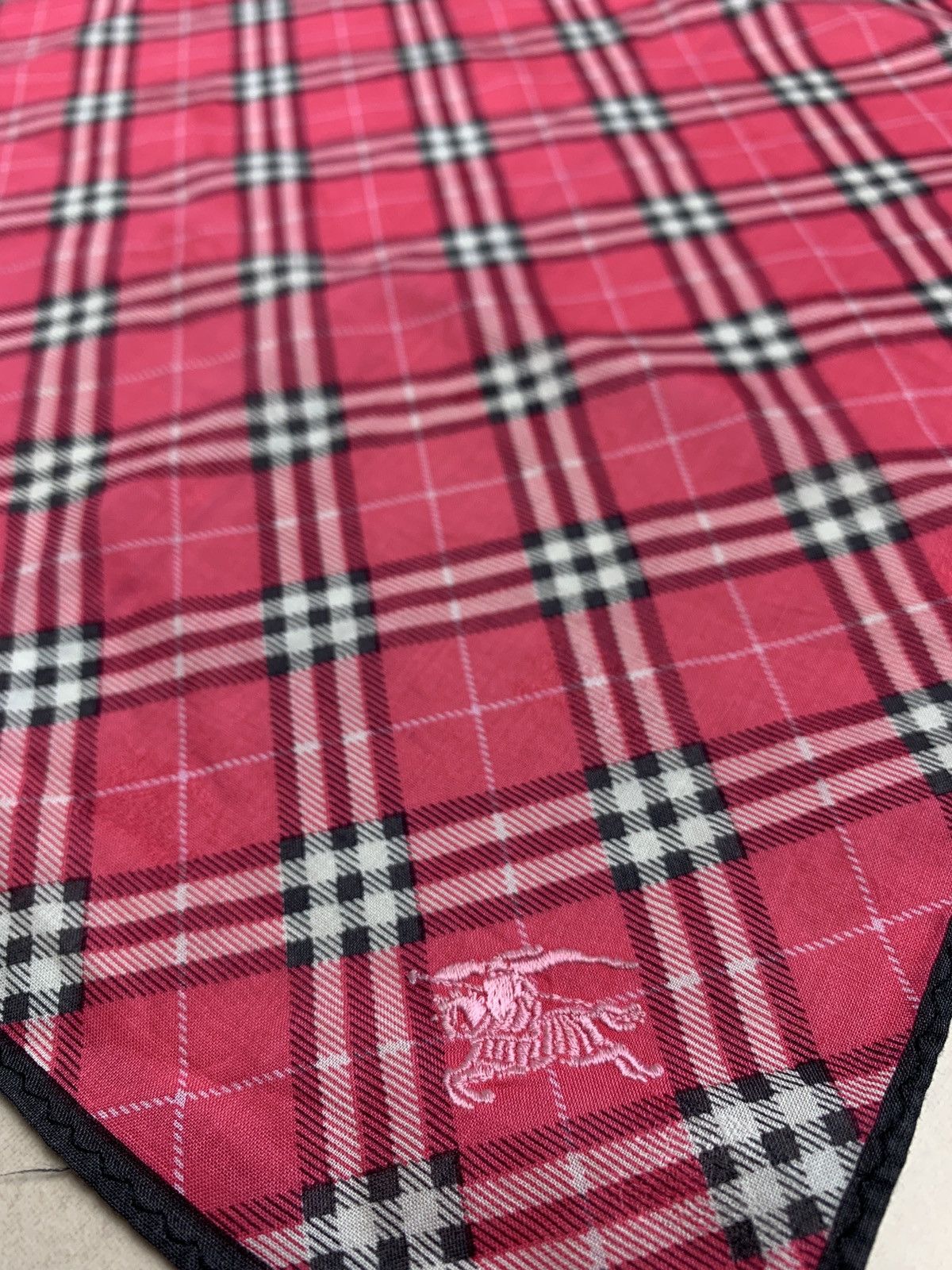 Burberry Burberry Handkerchief Pocketsquares Size ONE SIZE - 8 Thumbnail